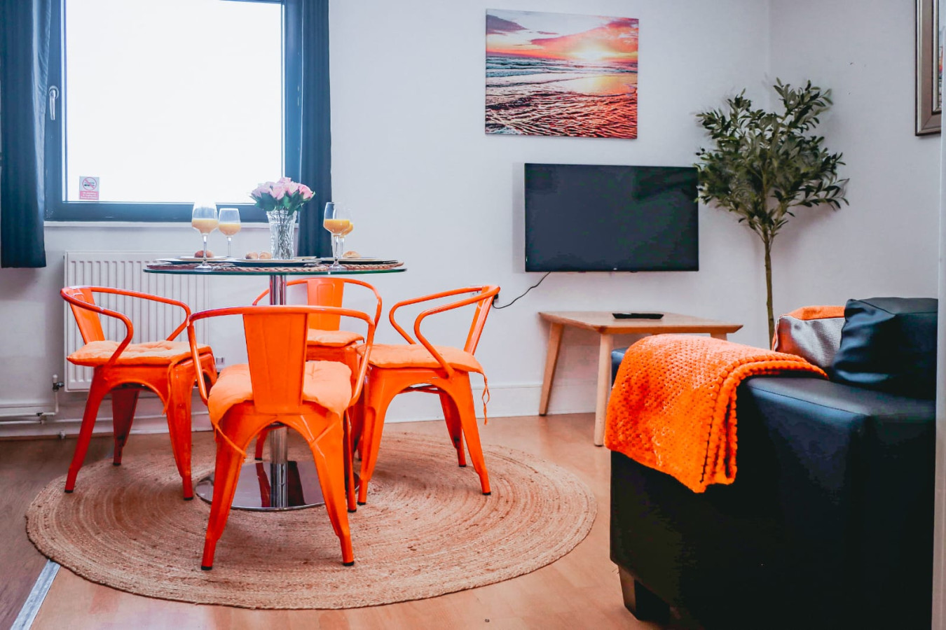Elizabeth Line Retreat – Modern 2BR Flat in Hayes in Flat 28 Sheringham Court, 11 Clayton Rd, Hayes UB3 1AX, UK - Property image 7 - VivreStays