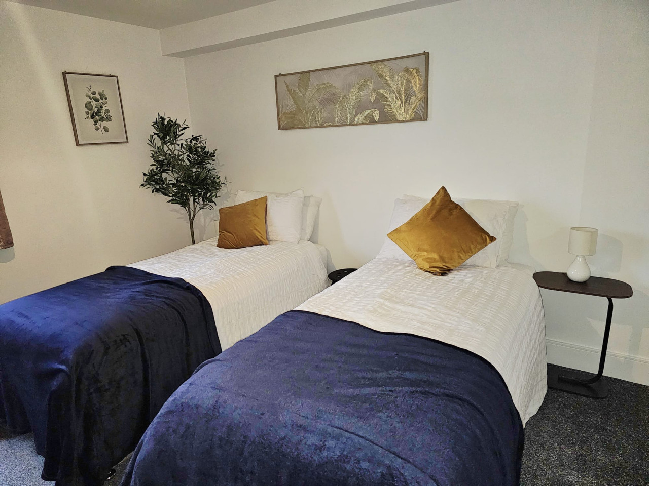 Elizabeth Line Retreat – Modern 2BR Flat in Hayes in Flat 28 Sheringham Court, 11 Clayton Rd, Hayes UB3 1AX, UK - Property image 23 - VivreStays