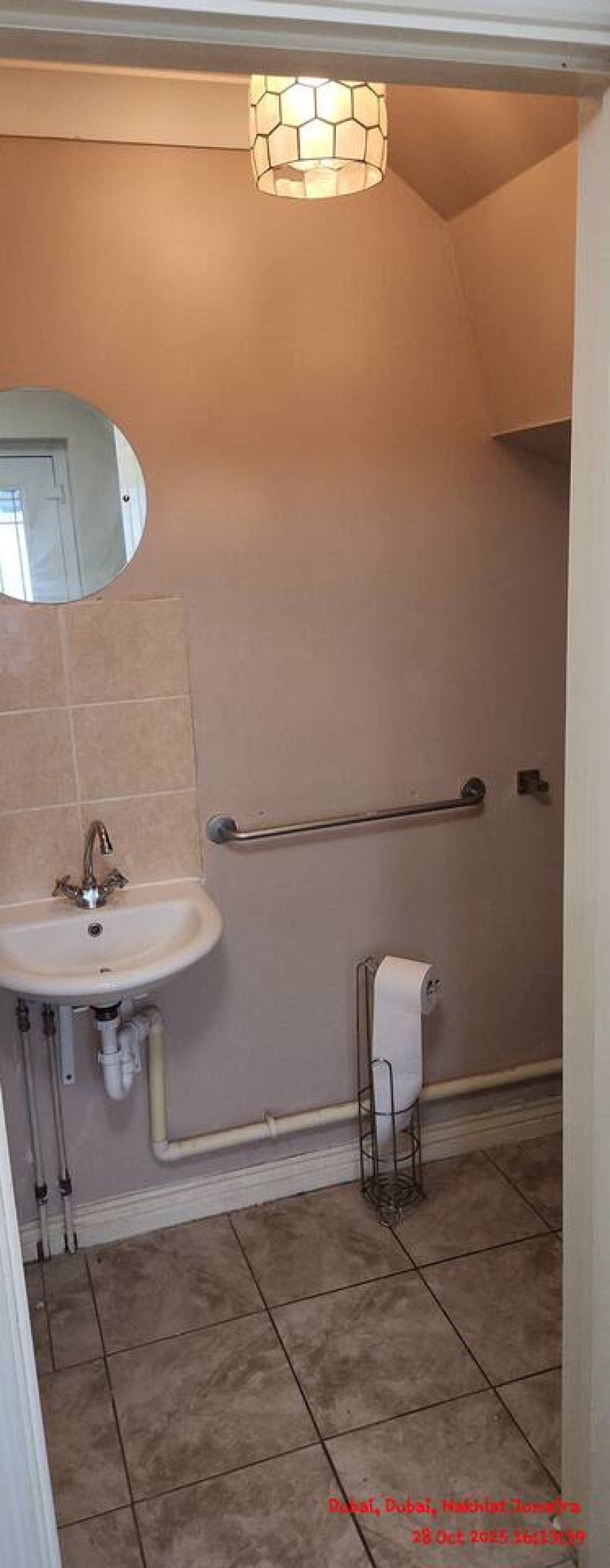 Spacious 3BR Haven in Tilbury with Free Parking in 35Portsea Road, England, United Kingdom, RM18 8AX - Property image 10 - VivreStays