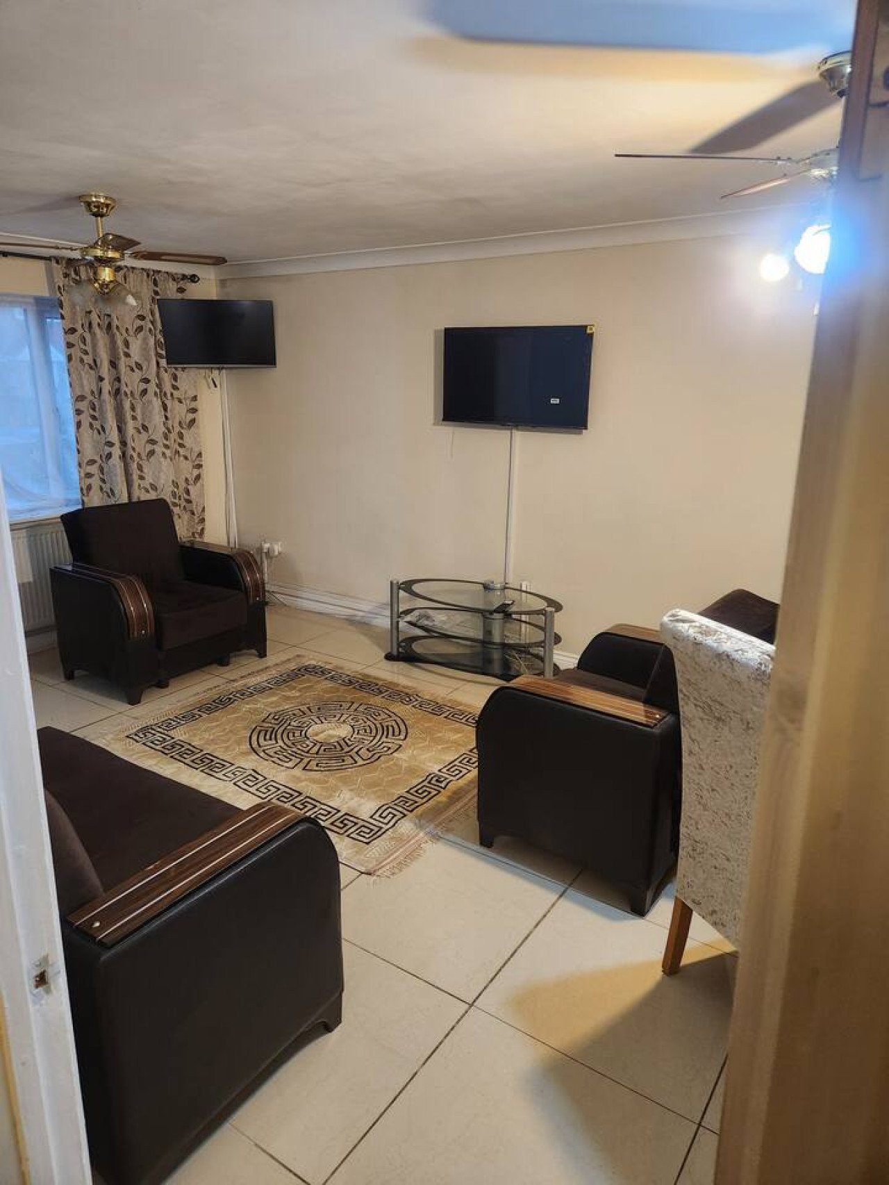 Spacious 3BR Haven in Tilbury with Free Parking in 35Portsea Road, England, United Kingdom, RM18 8AX - Property image 26 - VivreStays