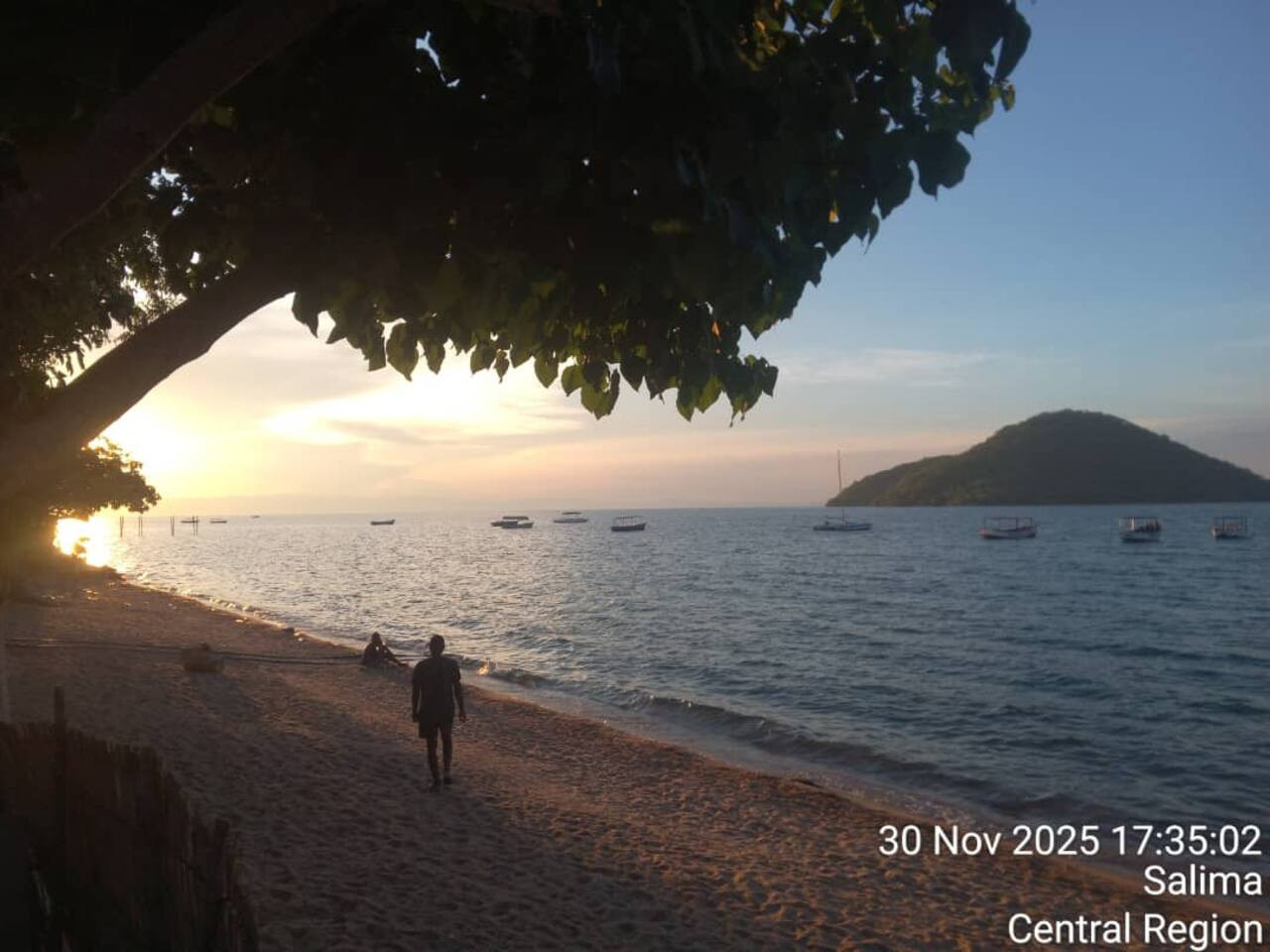 The Bay Cottage: 4BR Retreat in Cape Maclear in Cape Maclear Village Road - Property image 37 - VivreStays