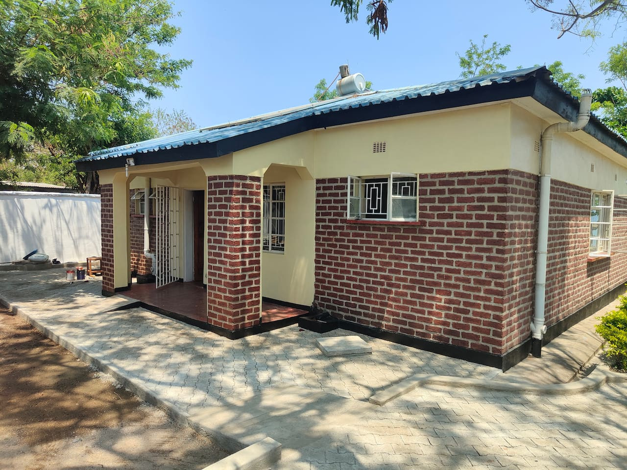 The Bay Cottage: 4BR Retreat in Cape Maclear in Cape Maclear Village Road - Property image 28 - VivreStays