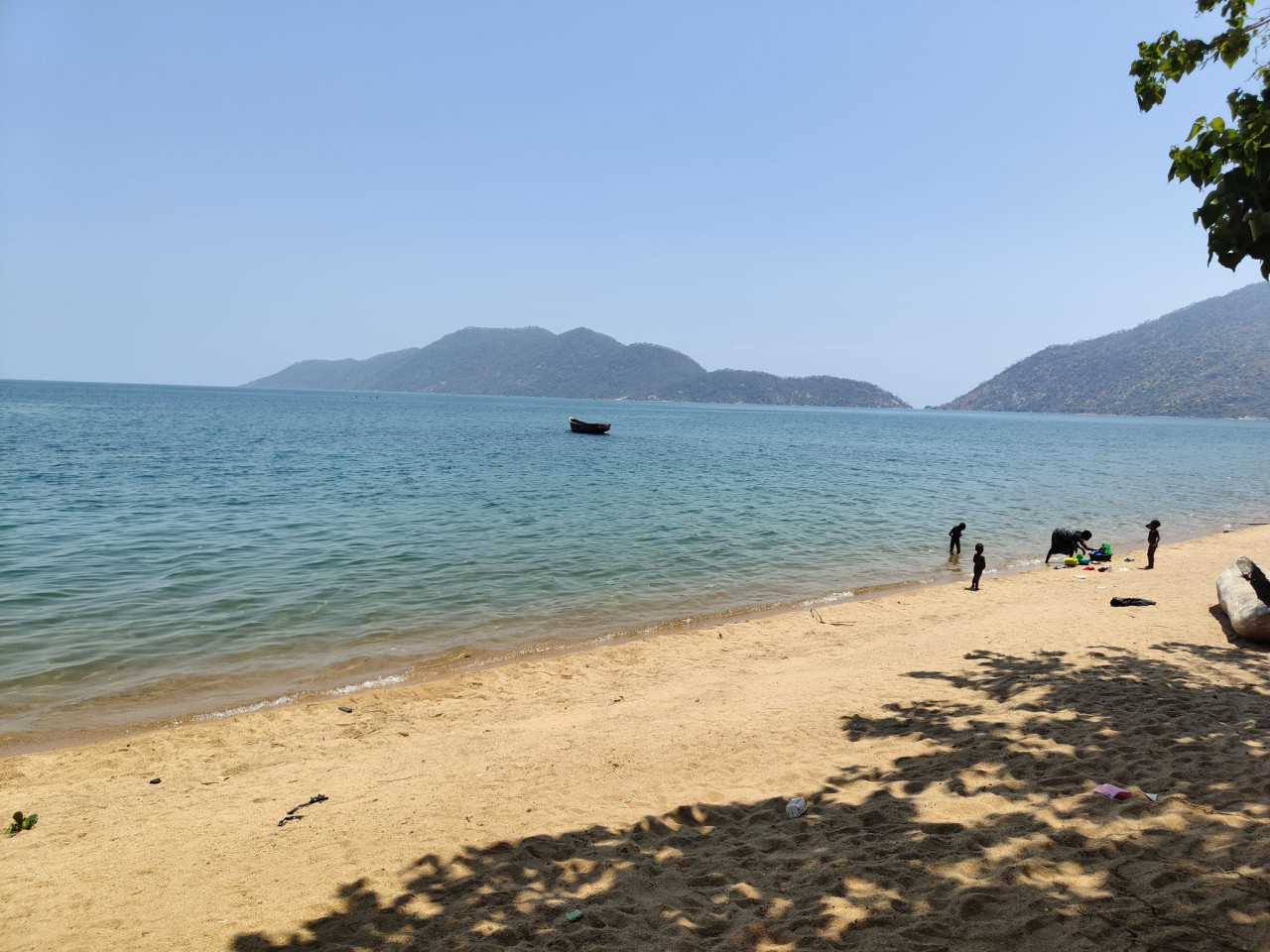 The Bay Cottage: 4BR Retreat in Cape Maclear in Cape Maclear Village Road - Property image 39 - VivreStays