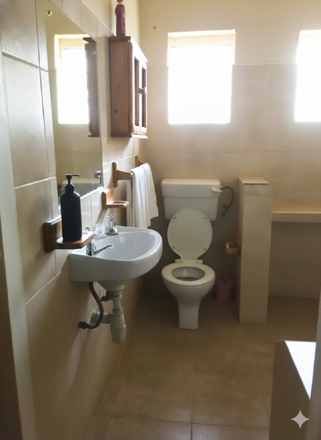 The Bay Cottage: 4BR Retreat in Cape Maclear in Cape Maclear Village Road - Property image 32 - VivreStays