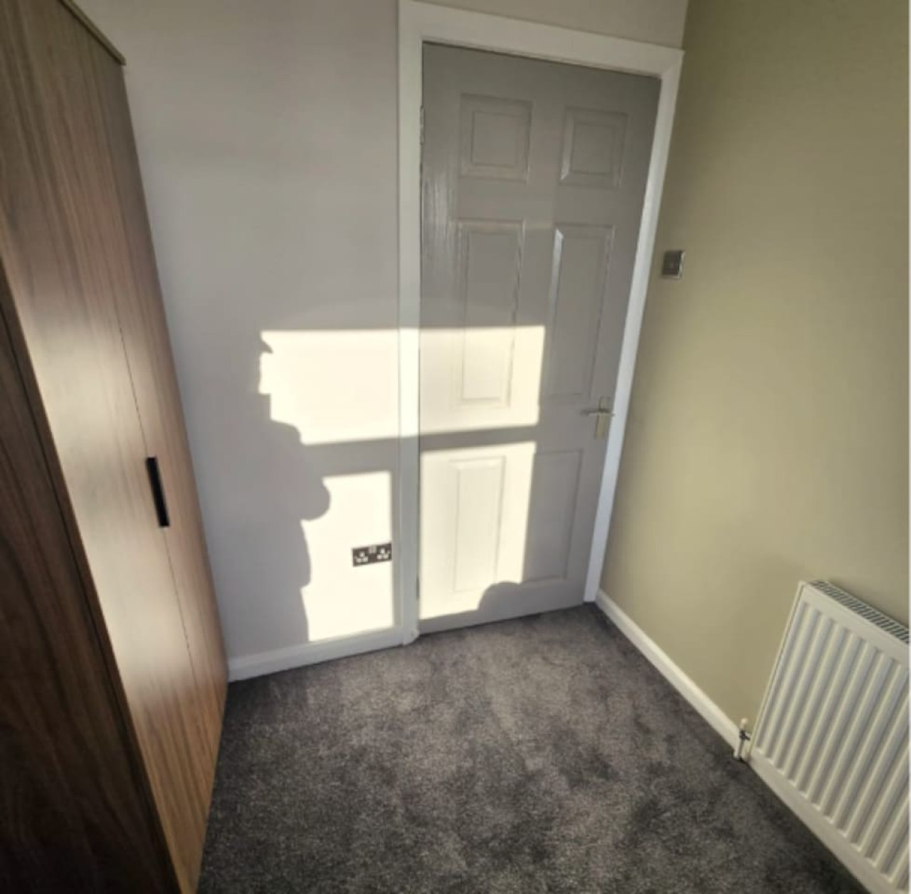 West Midlands Home - 3BR w/FREE Parking and WIFI in 85 Griffin St, Dudley DY2 0LW UK - Property image 9 - VivreStays