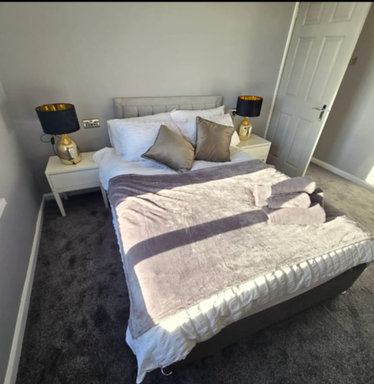 West Midlands Home - 3BR w/FREE Parking and WIFI in 85 Griffin St, Dudley DY2 0LW UK - Property image 13 - VivreStays