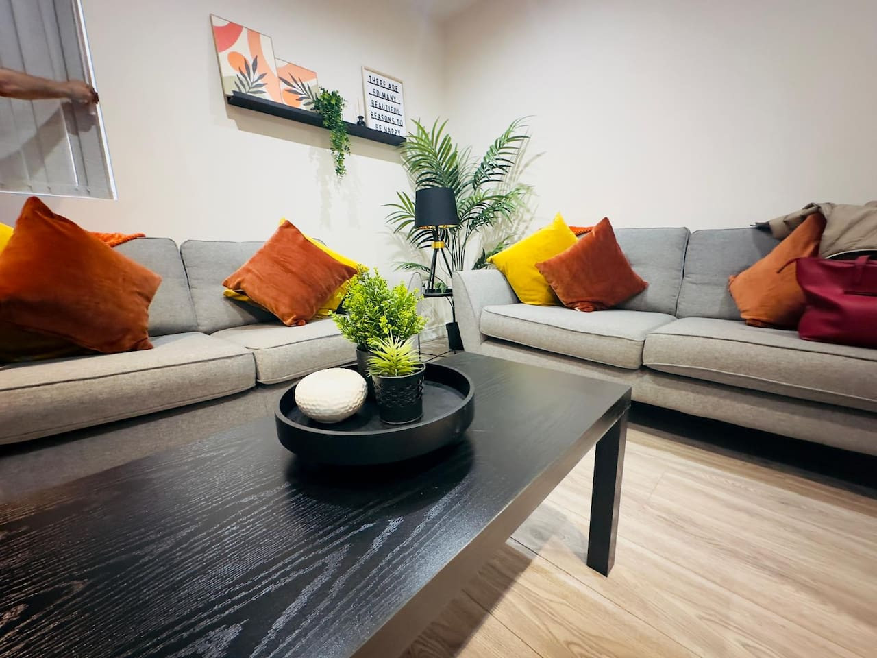 Spacious 6-Bedroom Terraced House | Sleeps 8 | Near City Centre in 62 Lovat Rd, Preston PR1 6DQ, UK - Property image 8 - VivreStays