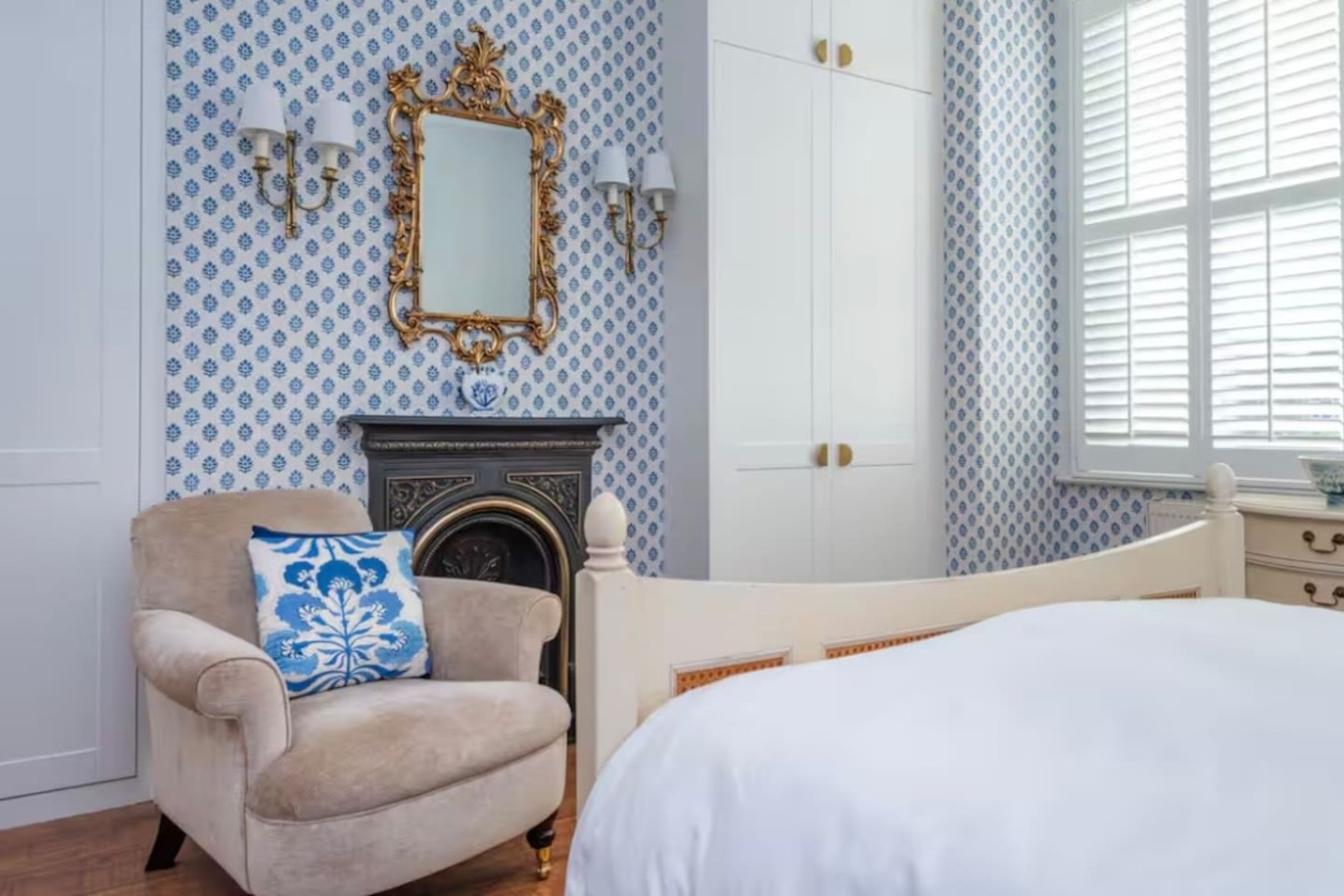 Bright and Cosy South London 2BR House with Garden & Terrace in 2 Stella Rd, London SW17 9HG, UK - Property image 25 - VivreStays