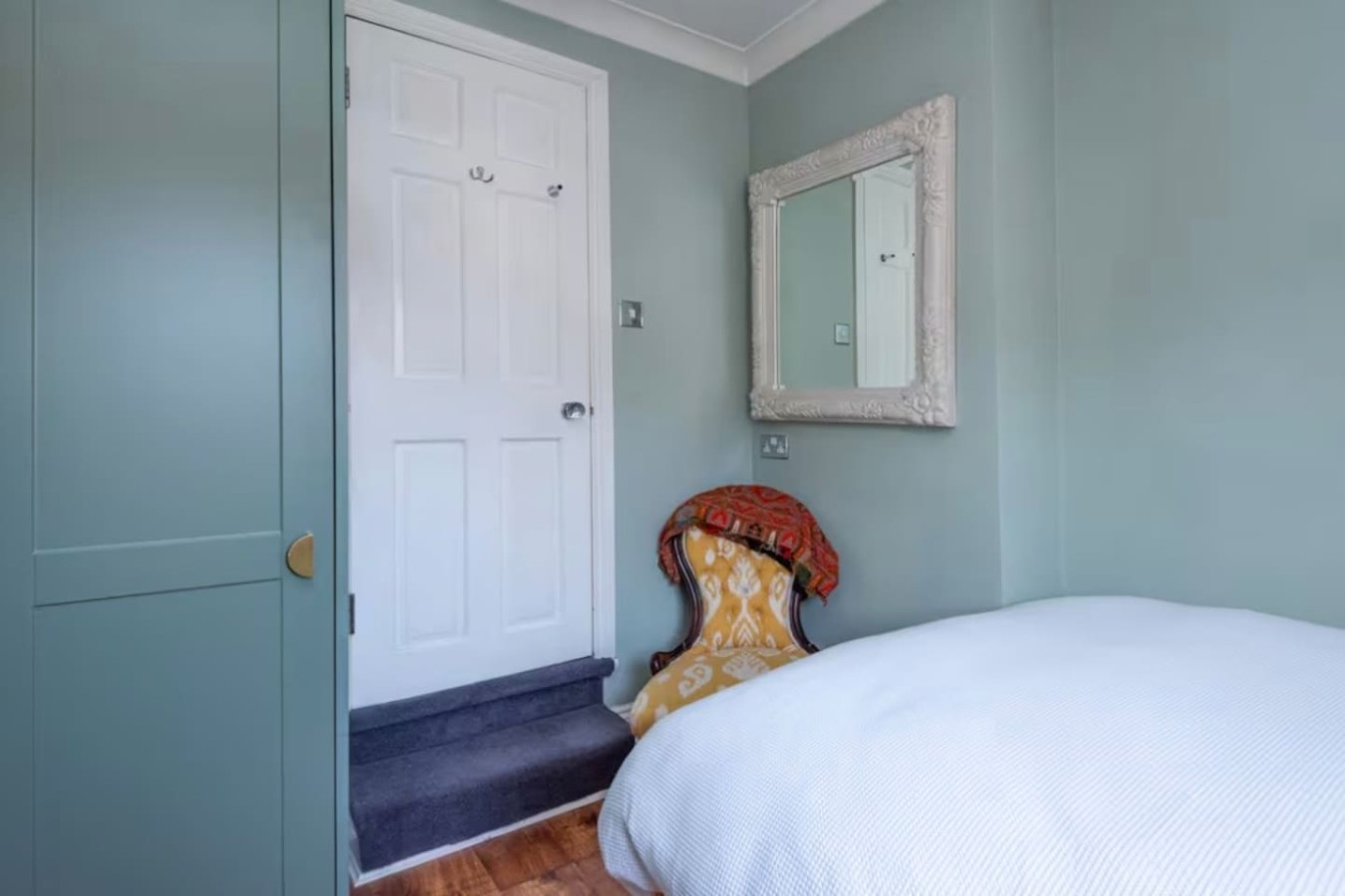 Bright and Cosy South London 2BR House with Garden & Terrace in 2 Stella Rd, London SW17 9HG, UK - Property image 19 - VivreStays
