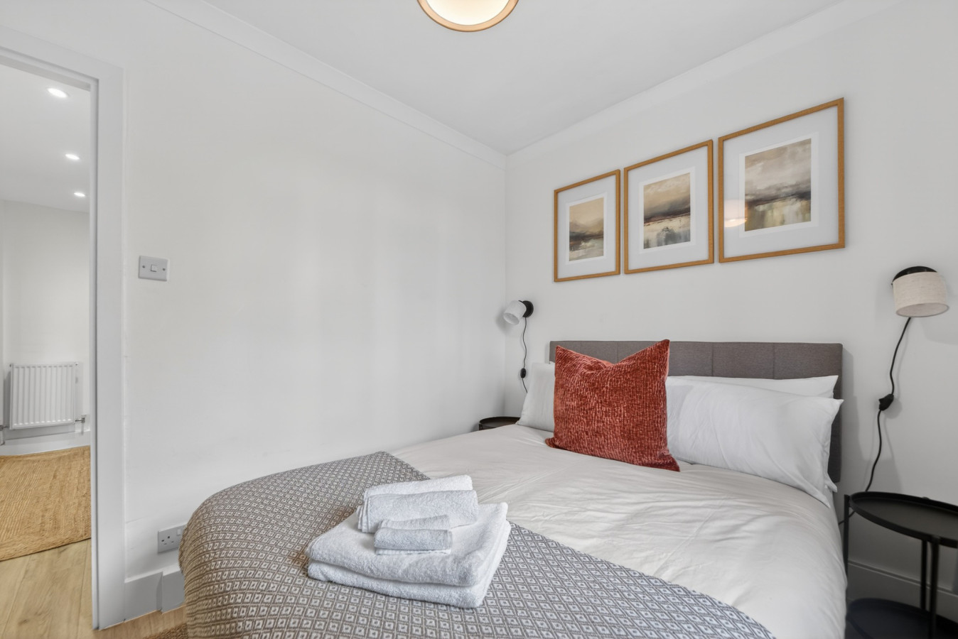 Madeira 2BR Garden Retreat in Bromley with Street Parking in 12 Madeira Ave, Bromley BR1 4AZ, UK - Property image 12 - VivreStays