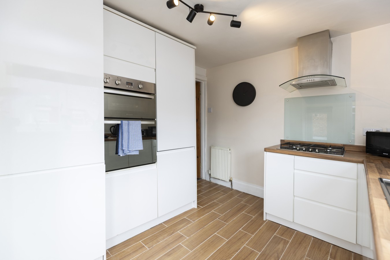 Gateshead 2BR Home - Near Town & Metro Access in 258 Rectory Rd, Gateshead NE8 4RP, UK - Property image 22 - VivreStays