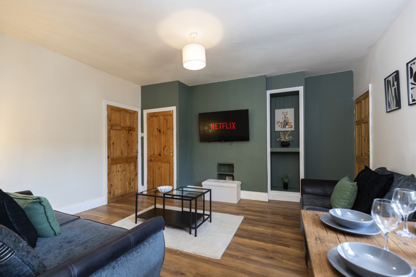 Gateshead 2BR Home - Near Town & Metro Access in 258 Rectory Rd, Gateshead NE8 4RP, UK - Property image 2 - VivreStays