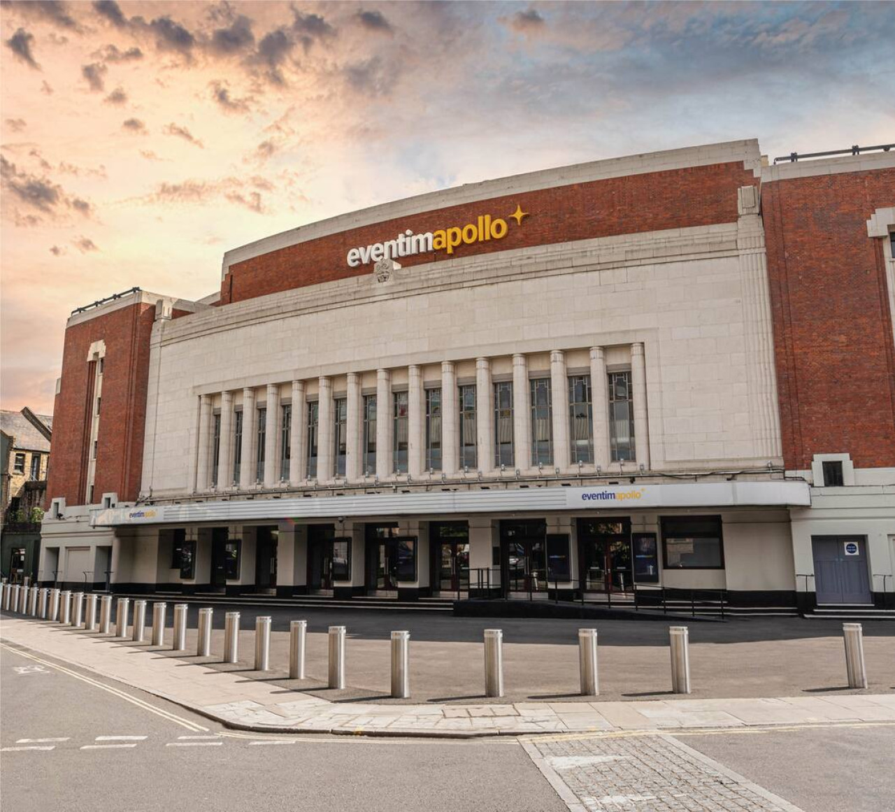 Next to Hammersmith Apollo + Tube | Top Location in Peabody Estate, 54 Fulham Palace Road, London W6 9PS, UK - Property image 29 - VivreStays