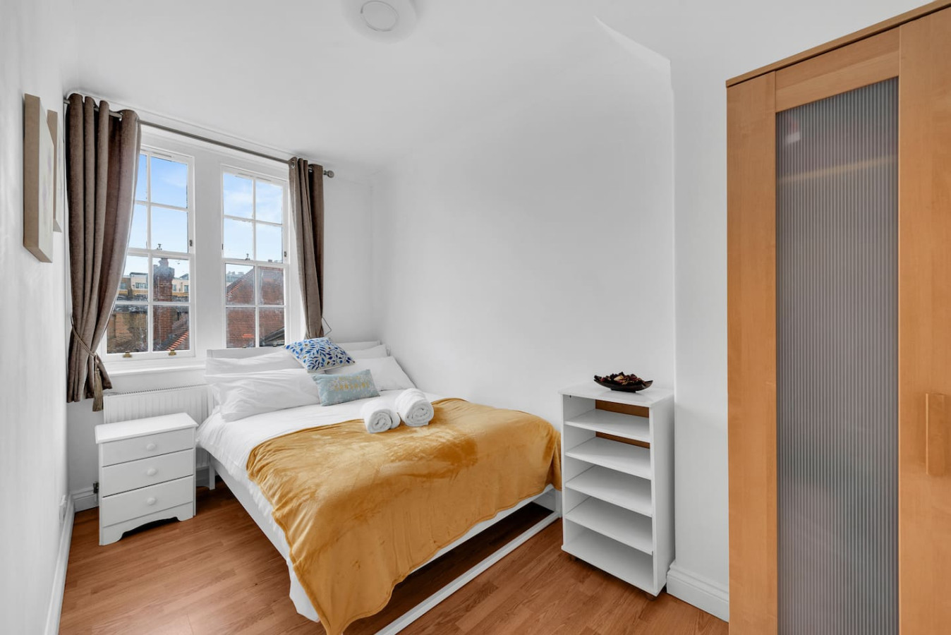 Next to Hammersmith Apollo + Tube | Top Location in Peabody Estate, 54 Fulham Palace Road, London W6 9PS, UK - Property image 4 - VivreStays
