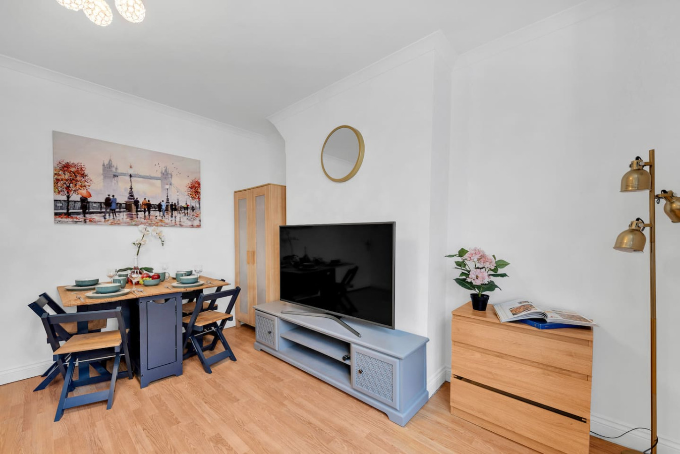 Next to Hammersmith Apollo + Tube | Top Location in Peabody Estate, 54 Fulham Palace Road, London W6 9PS, UK - Property image 14 - VivreStays