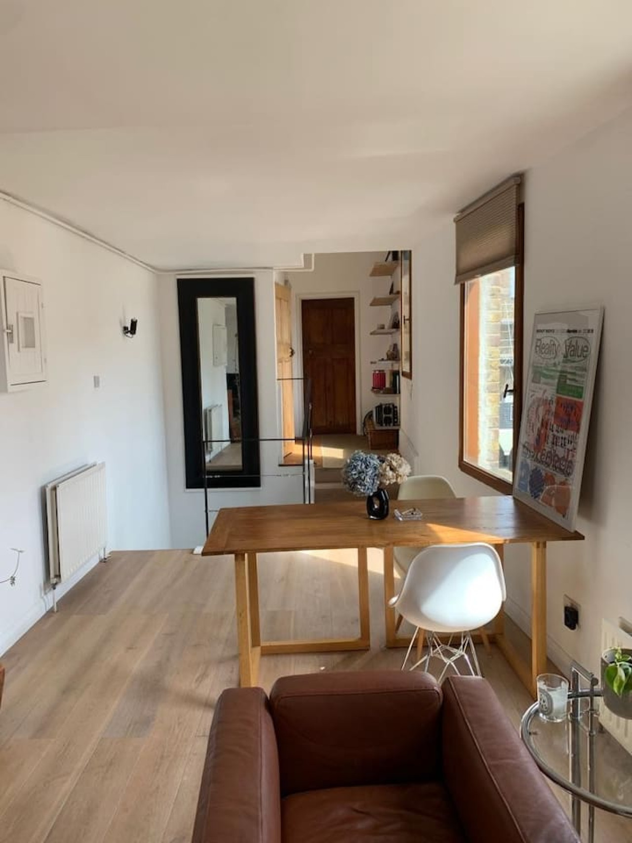 Stylish East London Retreat with Private Terrace + Fast WiFi in Artist Court, 35 Regan Way 4 - Property image 5 - VivreStays
