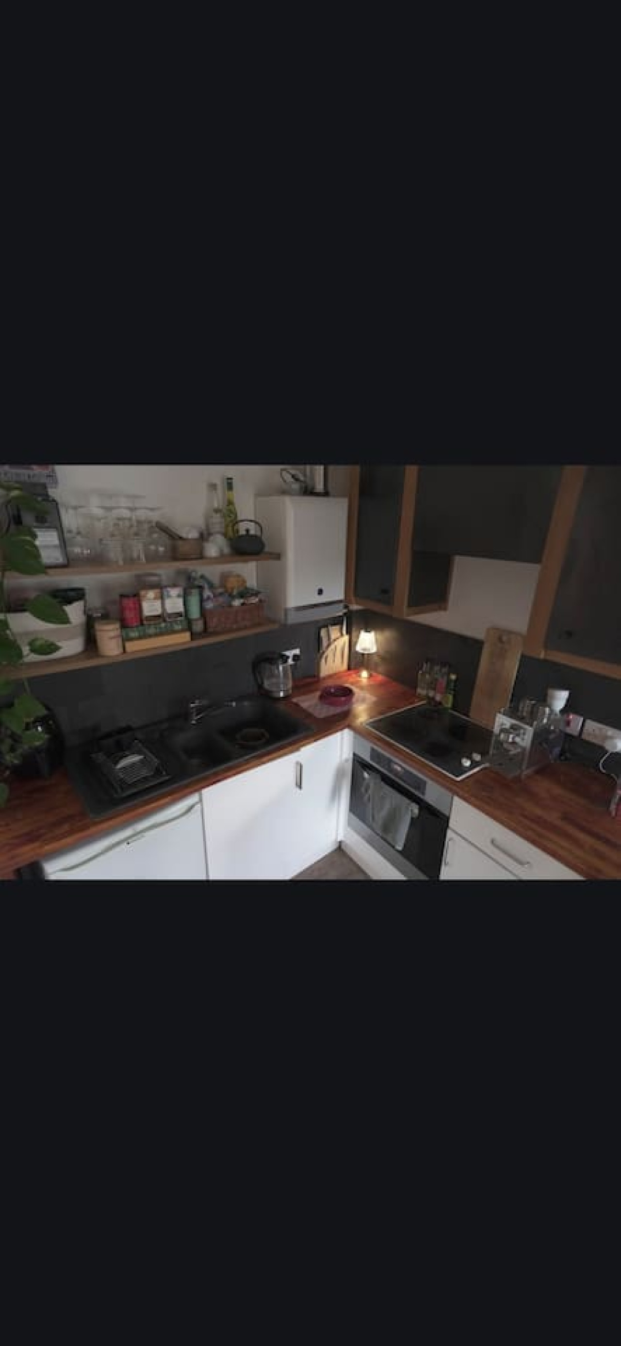 Stylish East London Retreat with Private Terrace + Fast WiFi in Artist Court, 35 Regan Way 4 - Property image 14 - VivreStays