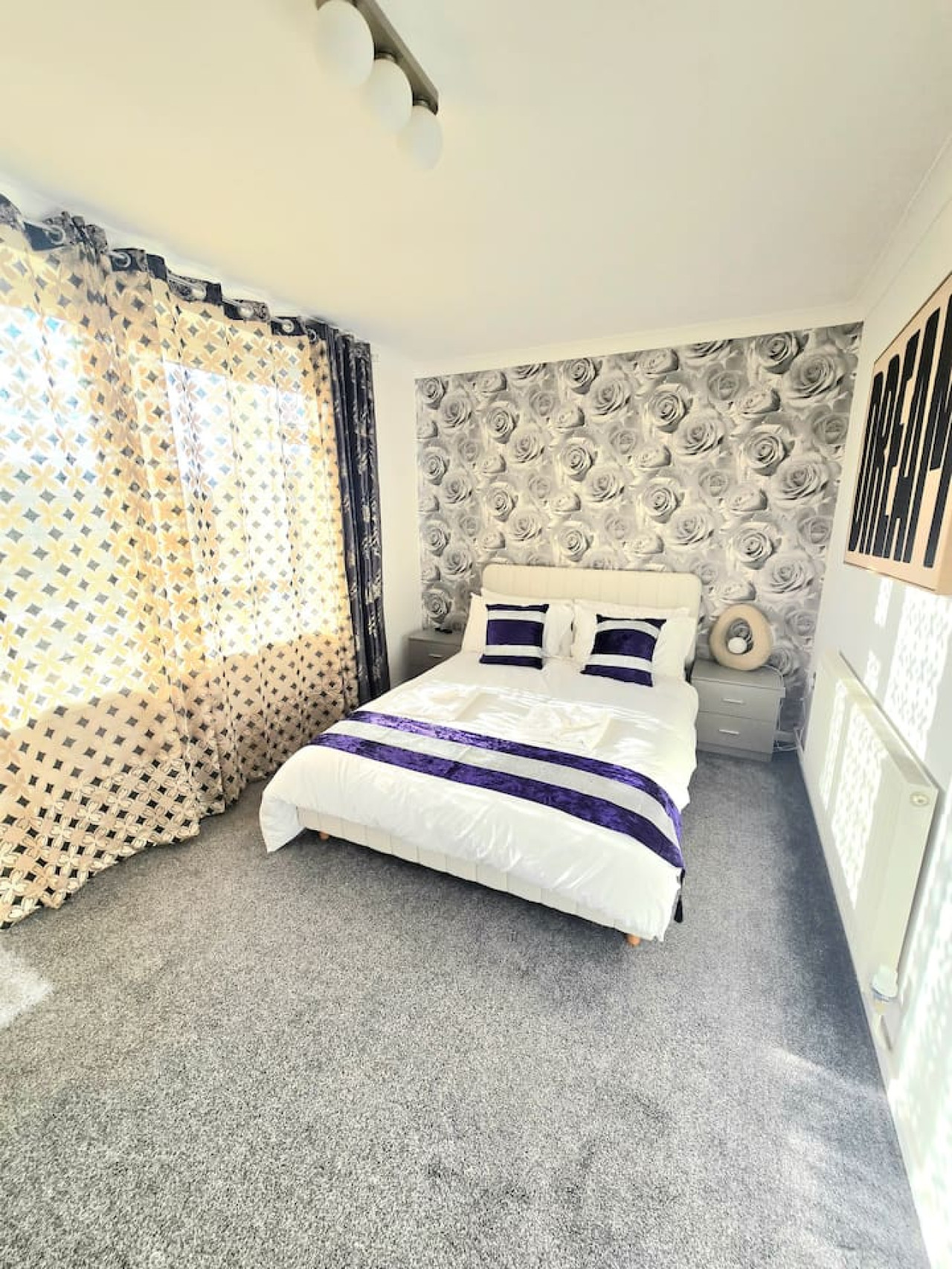 Hornchurch Cozy 2-Bed Flat with Street Parking in 5 Victor Approach, Hornchurch, RM12 4XE - Property image 33 - VivreStays