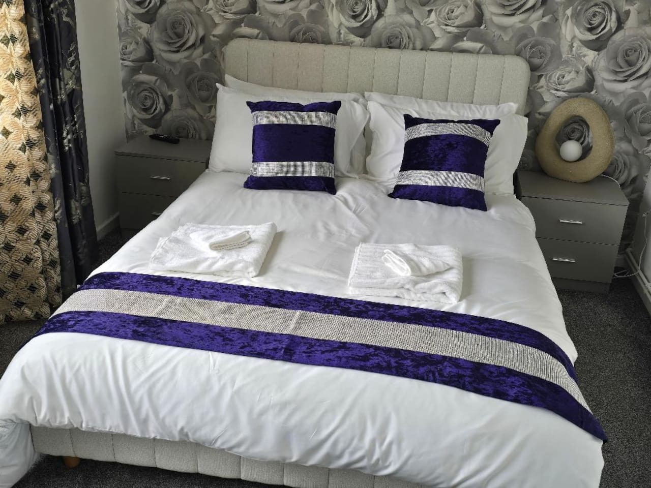 Hornchurch Cozy 2-Bed Flat with Street Parking in 5 Victor Approach, Hornchurch, RM12 4XE - Property image 10 - VivreStays