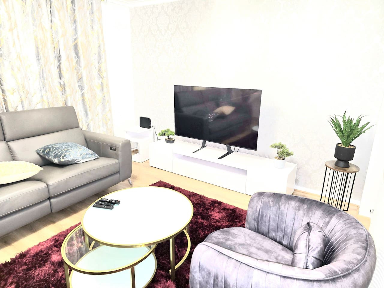 Hornchurch Cozy 2-Bed Flat with Street Parking in 5 Victor Approach, Hornchurch, RM12 4XE - Property image 24 - VivreStays
