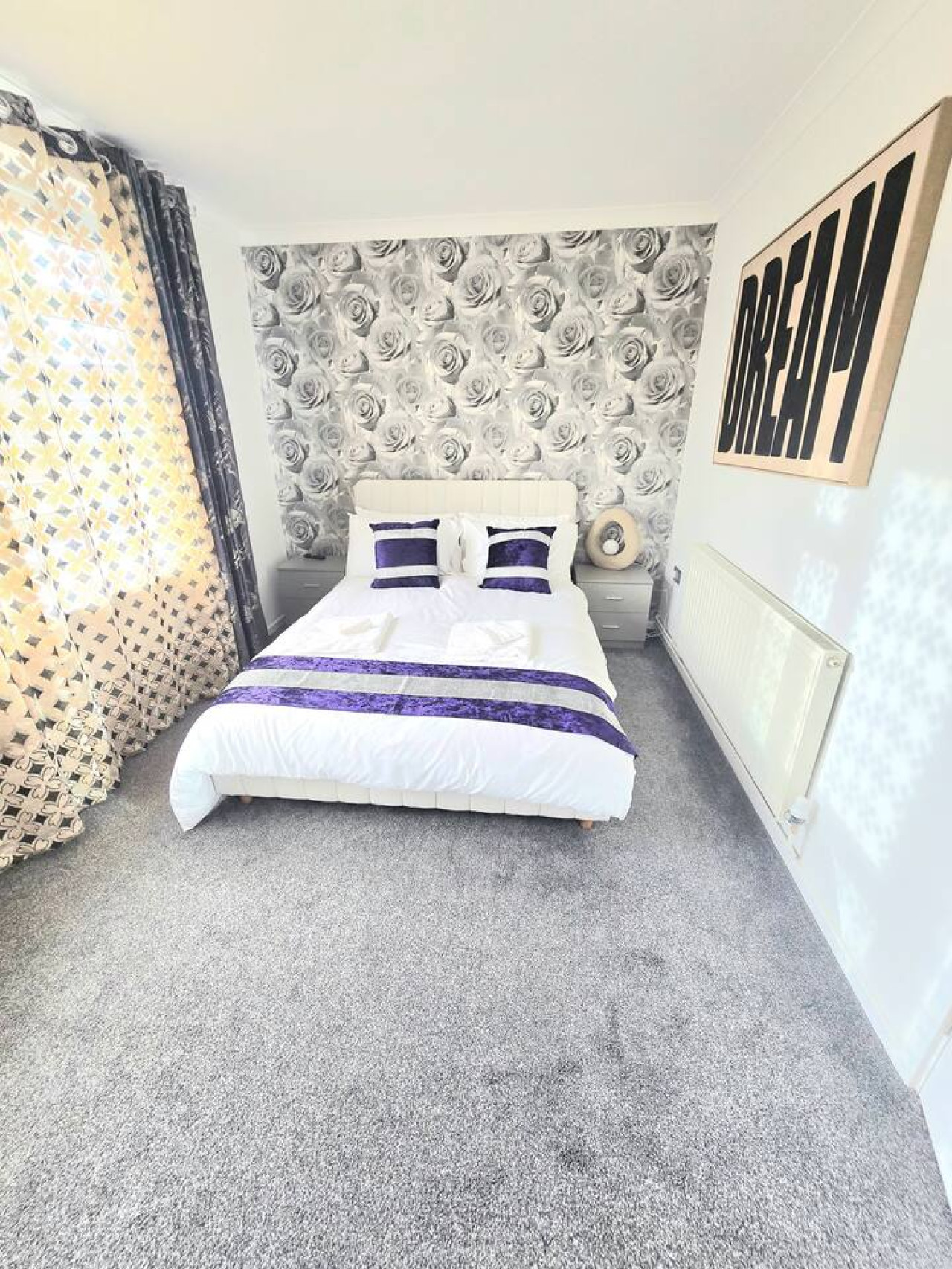 Hornchurch Cozy 2-Bed Flat with Street Parking in 5 Victor Approach, Hornchurch, RM12 4XE - Property image 34 - VivreStays