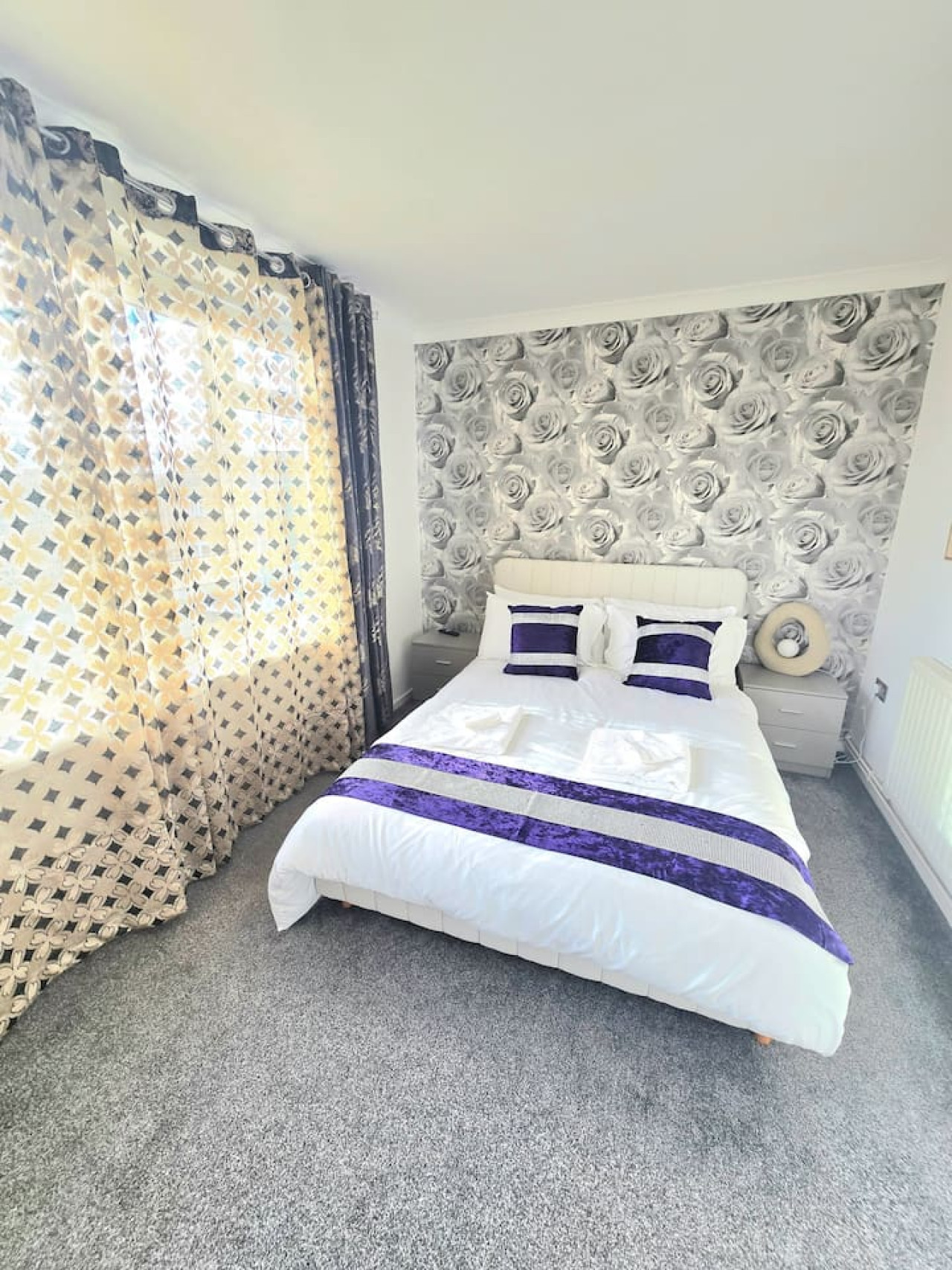 Hornchurch Cozy 2-Bed Flat with Street Parking in 5 Victor Approach, Hornchurch, RM12 4XE - Property image 55 - VivreStays