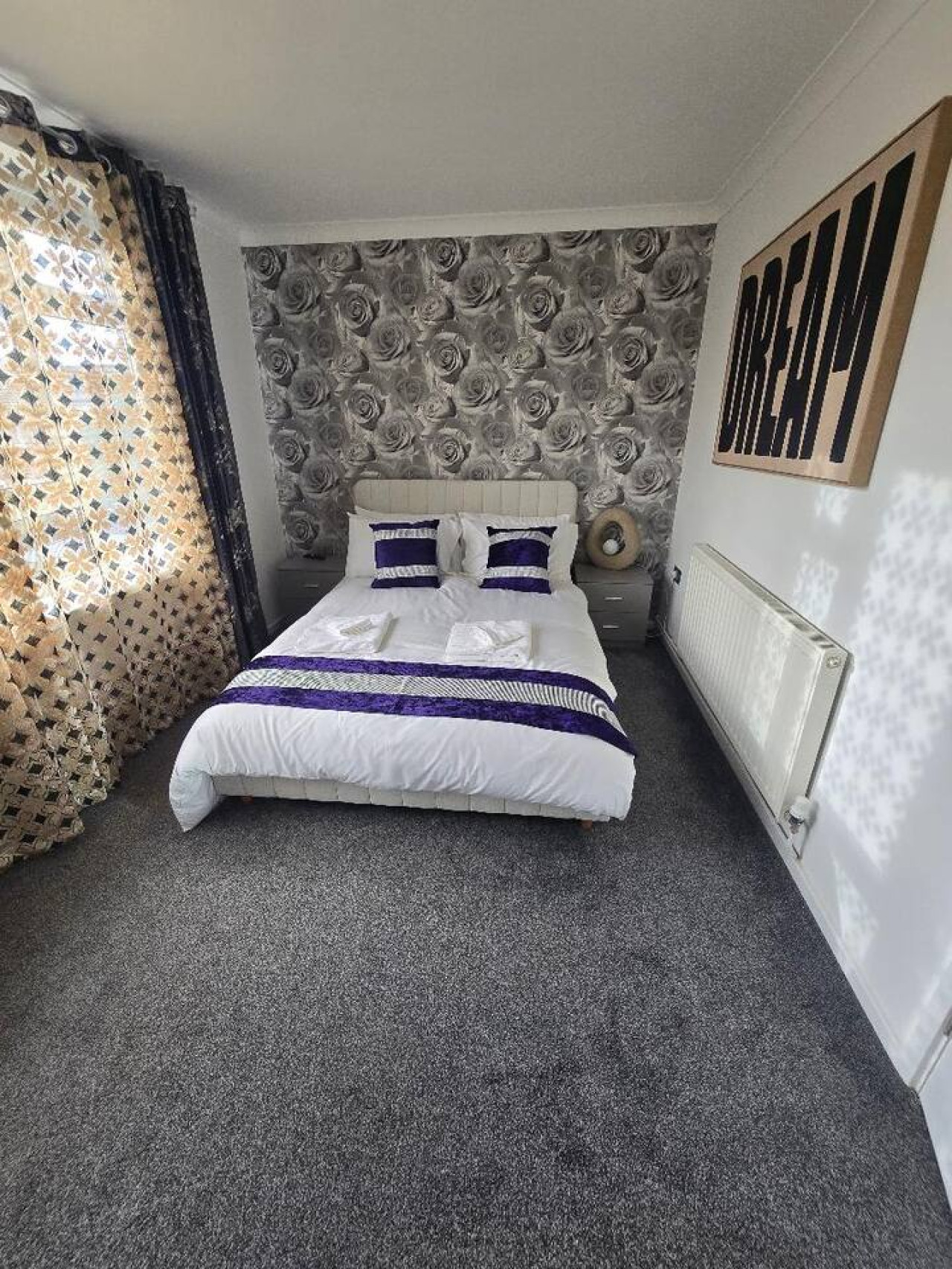 Hornchurch Cozy 2-Bed Flat with Street Parking in 5 Victor Approach, Hornchurch, RM12 4XE - Property image 9 - VivreStays