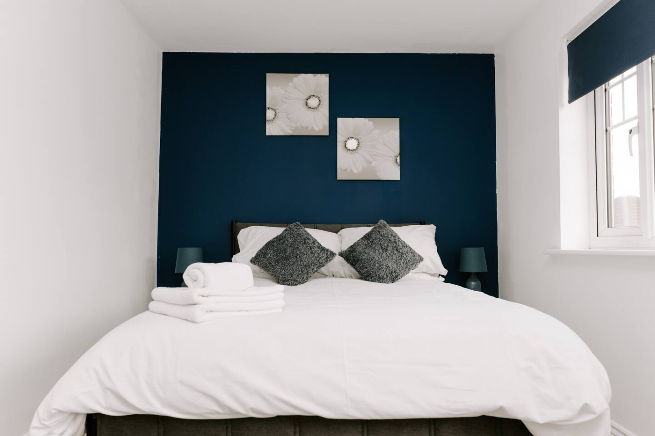 Hardwick Haven – Modern 3BR Townhouse Retreat with Free Parking in 172 High Newham Rd, Stockton-on-Tees TS19 8NT, UK - Property image 5 - VivreStays