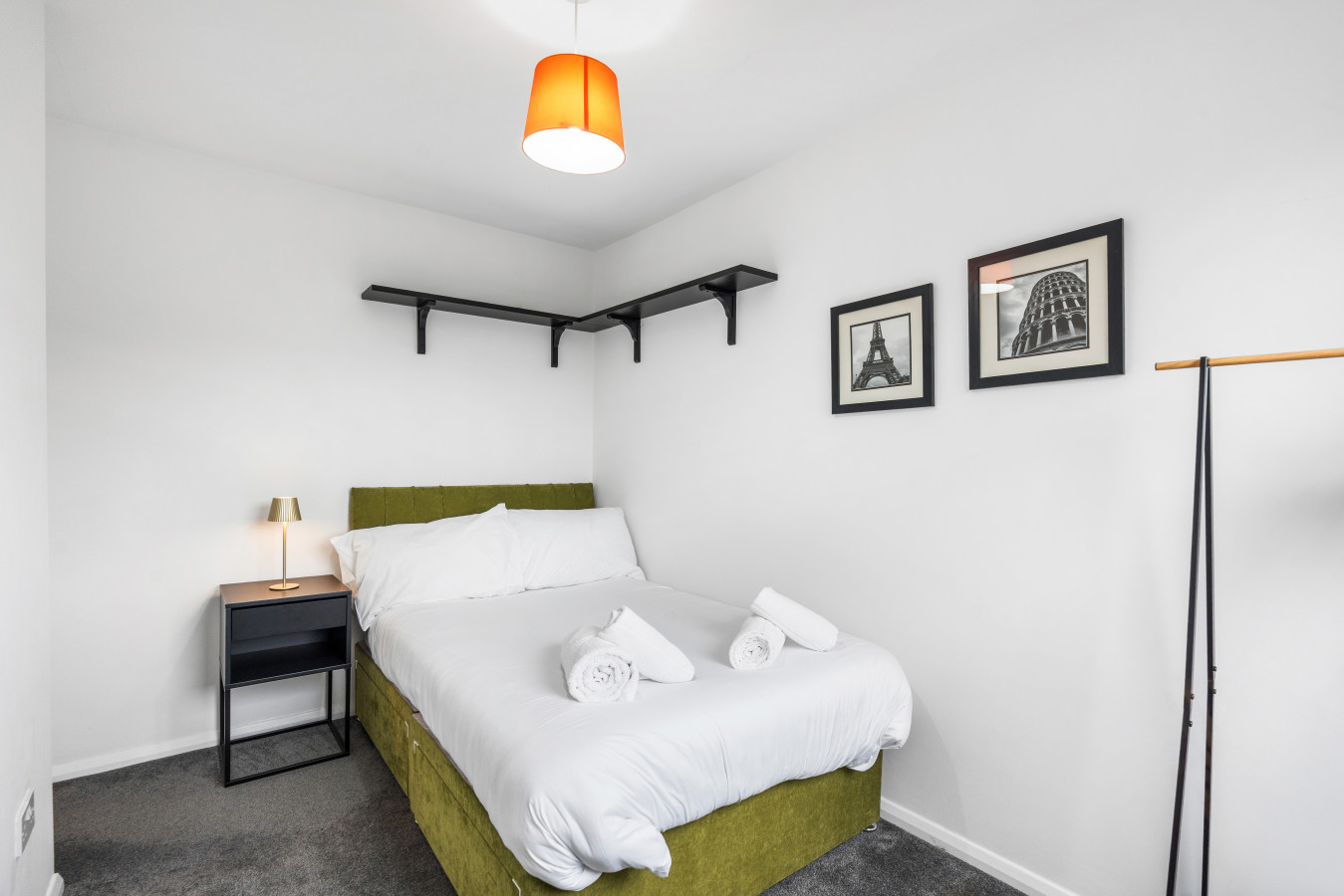 Central Horsham 5BR Home | Parking | Pets Allowed in 46 Bedford Rd, Horsham RH13 5BJ, UK - Property image 7 - VivreStays