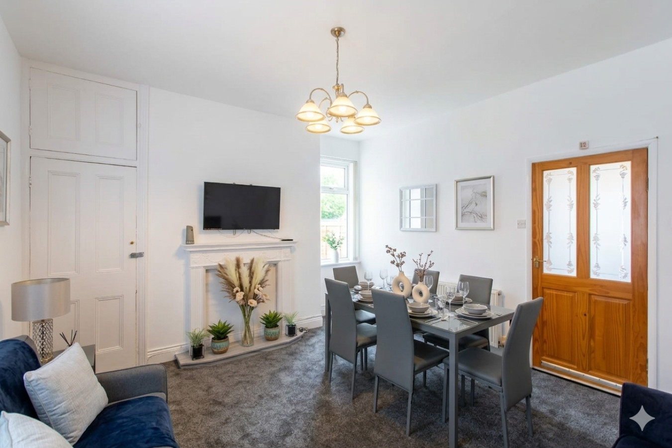 Alice Street Retreat - 1BR Sleeps 4 Street Parking in 287 Alice St, South Shields NE33 5PJ, UK - Property image 3 - VivreStays