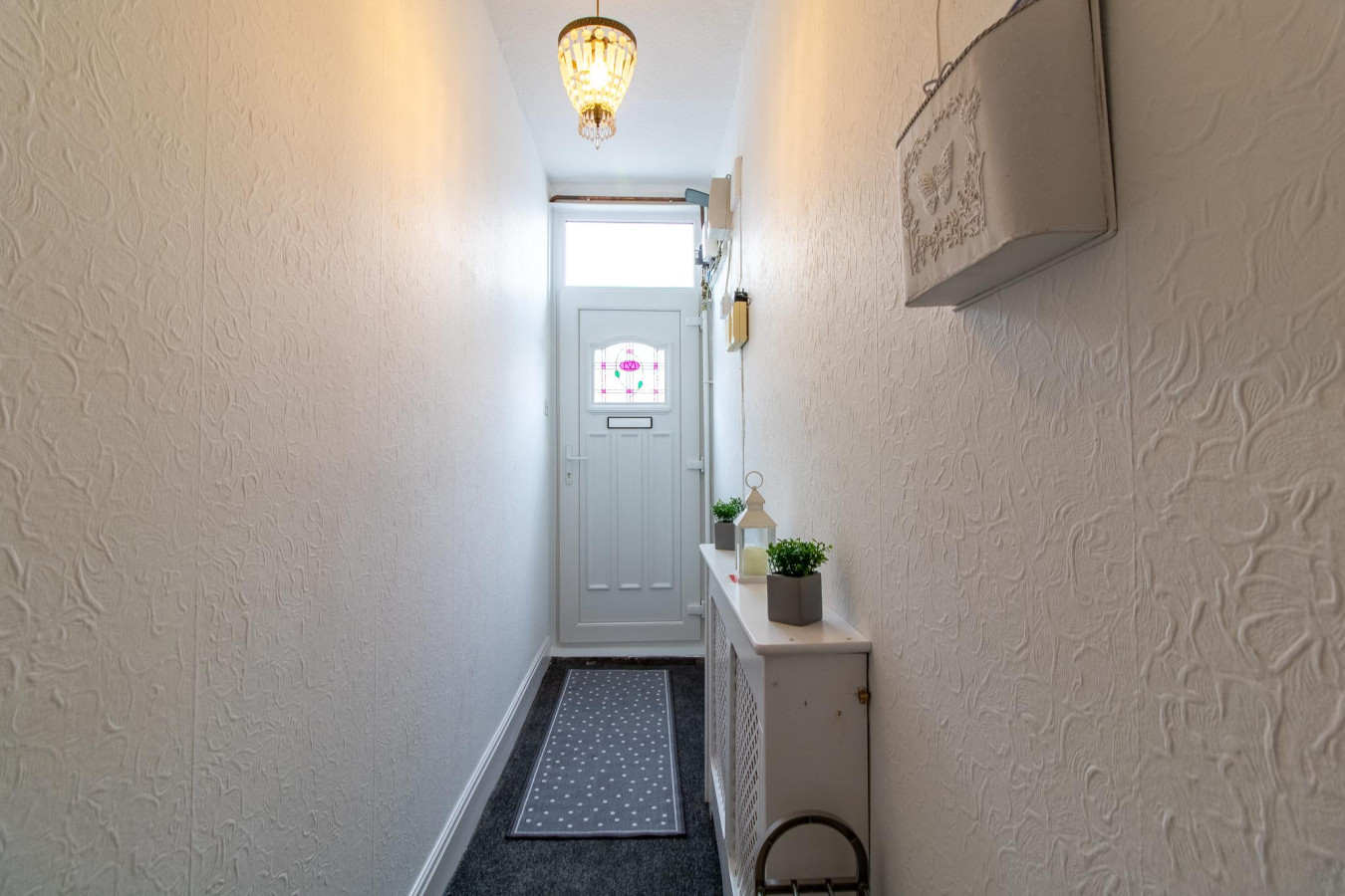 Alice Street Retreat - 1BR Sleeps 4 Street Parking in 287 Alice St, South Shields NE33 5PJ, UK - Property image 17 - VivreStays