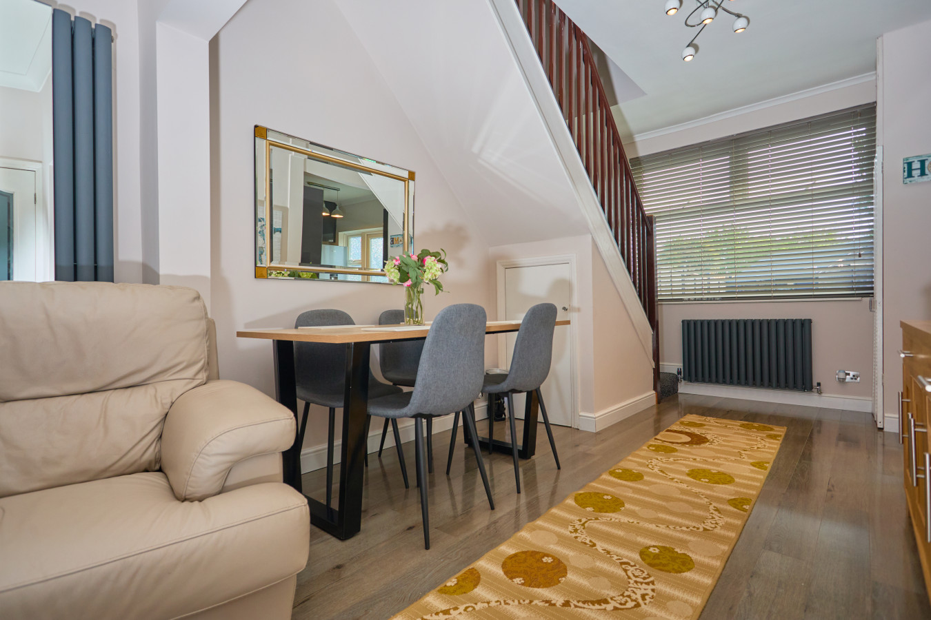 Birch Barn Retreat Spacious 4BR House with FREE Parking Sleeps 6 in 43 Birch Barn Way, Northampton NN2 8DU, UK - Property image 16 - VivreStays
