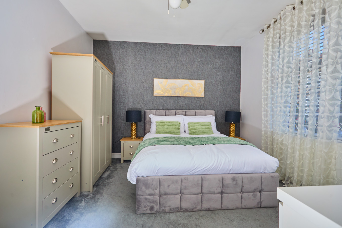 Birch Barn Retreat Spacious 4BR House with FREE Parking Sleeps 6 in 43 Birch Barn Way, Northampton NN2 8DU, UK - Property image 18 - VivreStays