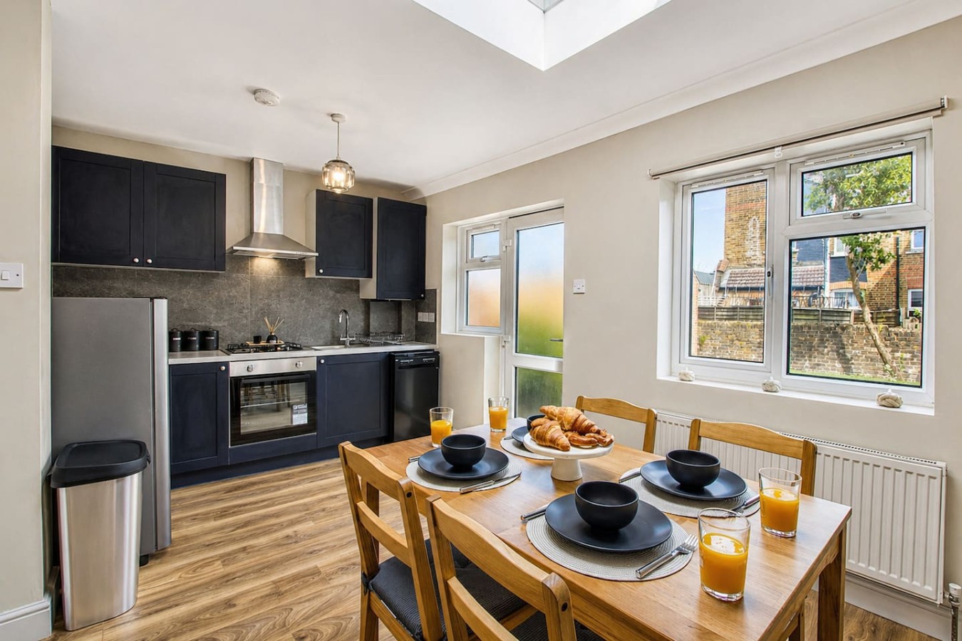 Wembley Garden Retreat |4BR|Sleeps 7|Near Station in 33 Thurlow Gardens, Wembley HA0 2AH, UK - Property image 4 - VivreStays