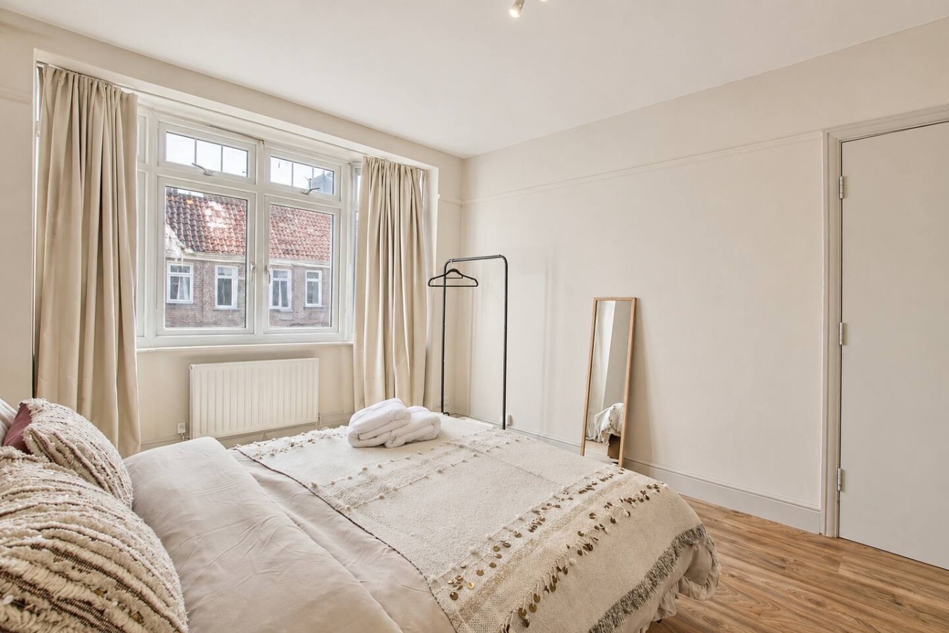 Wembley Garden Retreat |4BR|Sleeps 7|Near Station in 33 Thurlow Gardens, Wembley HA0 2AH, UK - Property image 20 - VivreStays