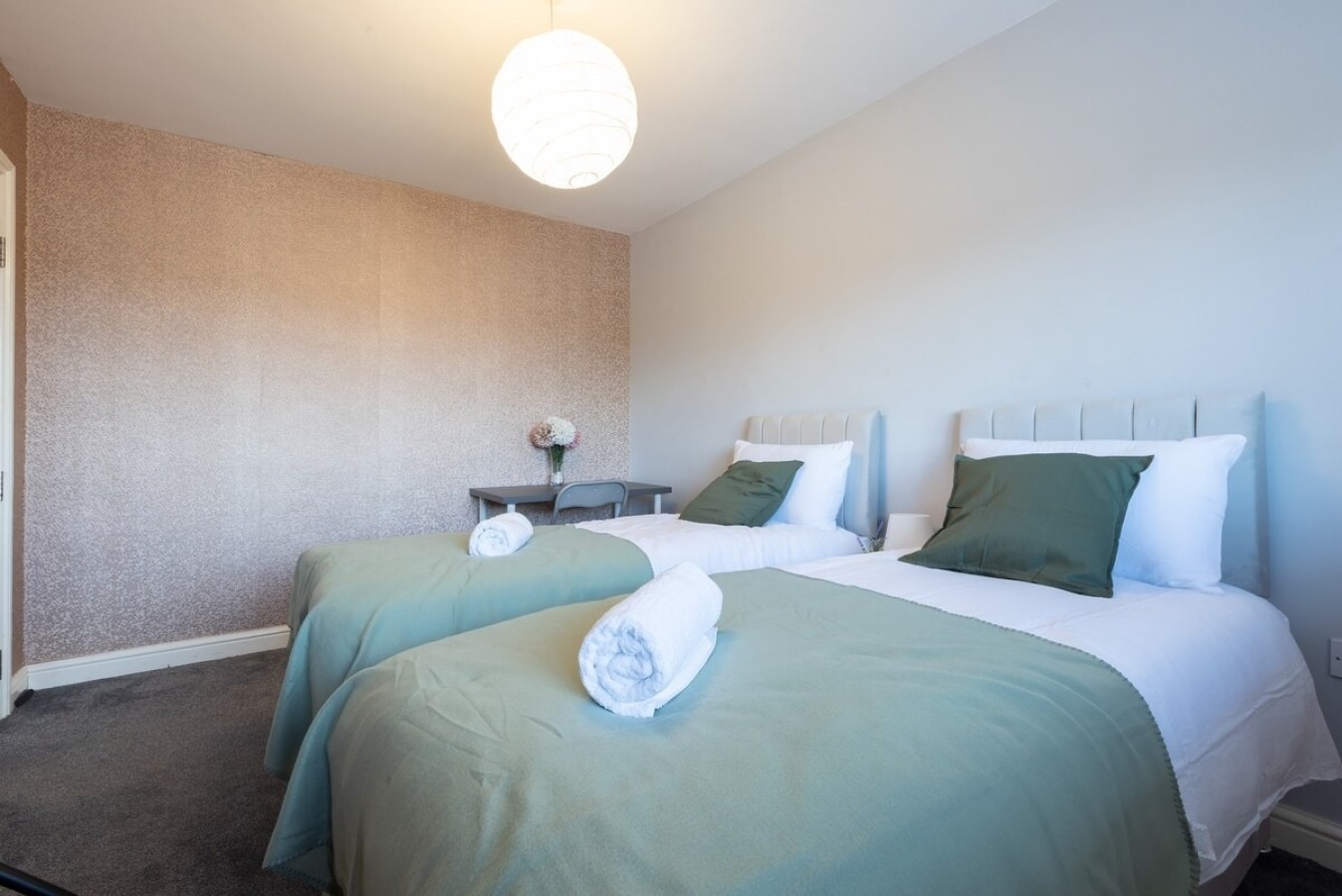 Grand 5BR Retreat in Beeston | Sleeps 12 in 50Ring Road Beeston, England, United Kingdom, LS11 8HD - Property image 15 - VivreStays