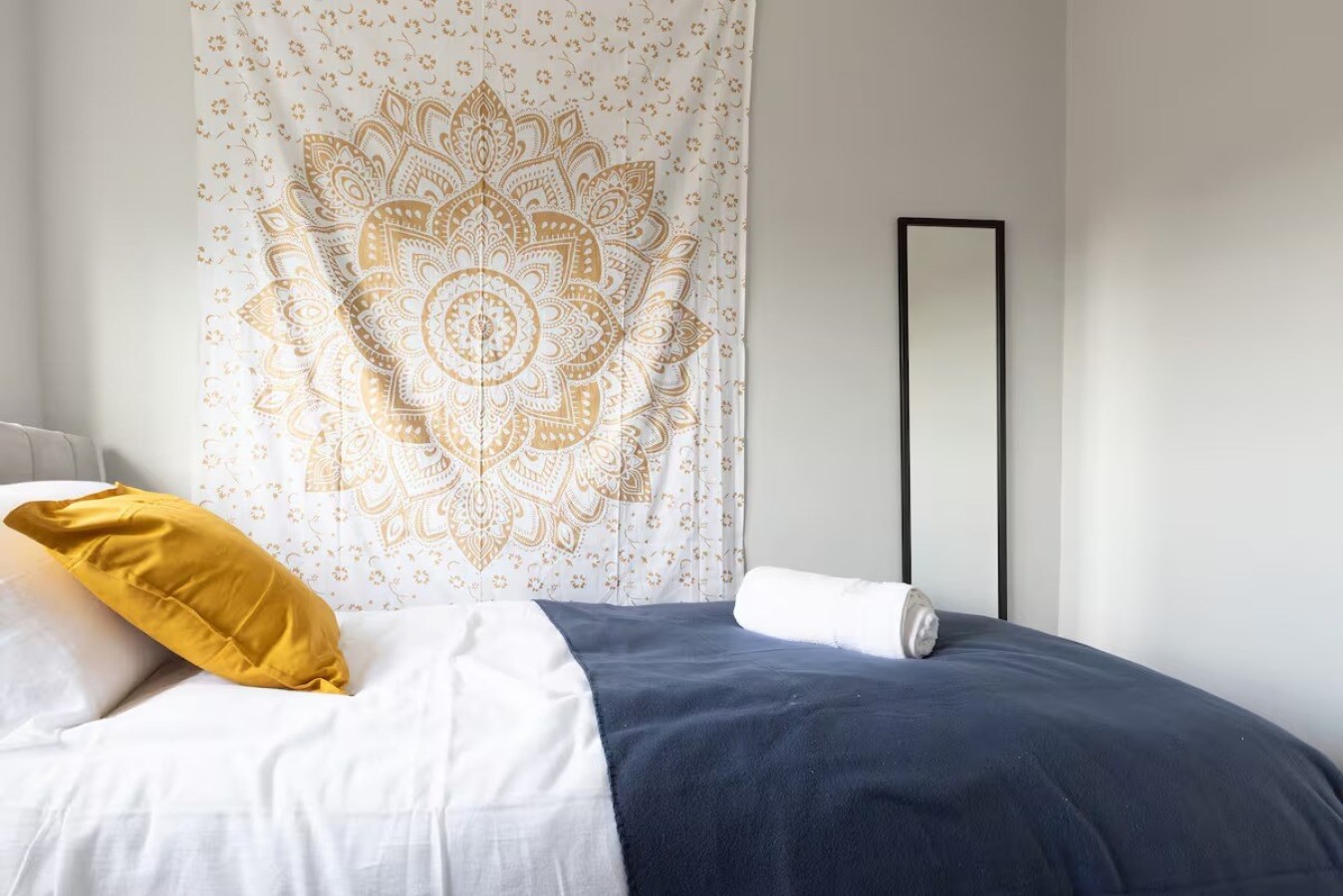 Grand 5BR Retreat in Beeston | Sleeps 12 in 50Ring Road Beeston, England, United Kingdom, LS11 8HD - Property image 18 - VivreStays