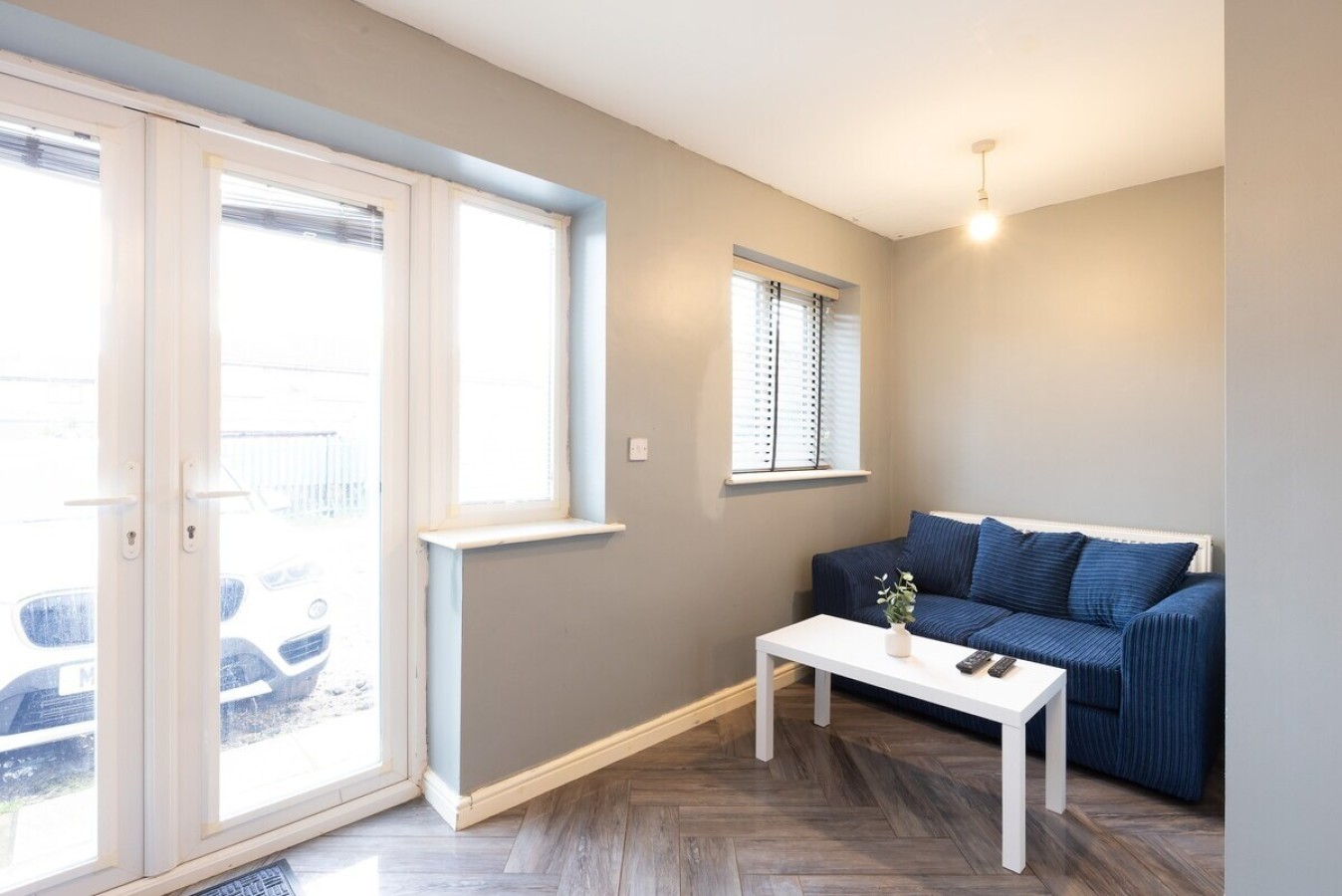 Grand 5BR Retreat in Beeston | Sleeps 12 in 50Ring Road Beeston, England, United Kingdom, LS11 8HD - Property image 8 - VivreStays