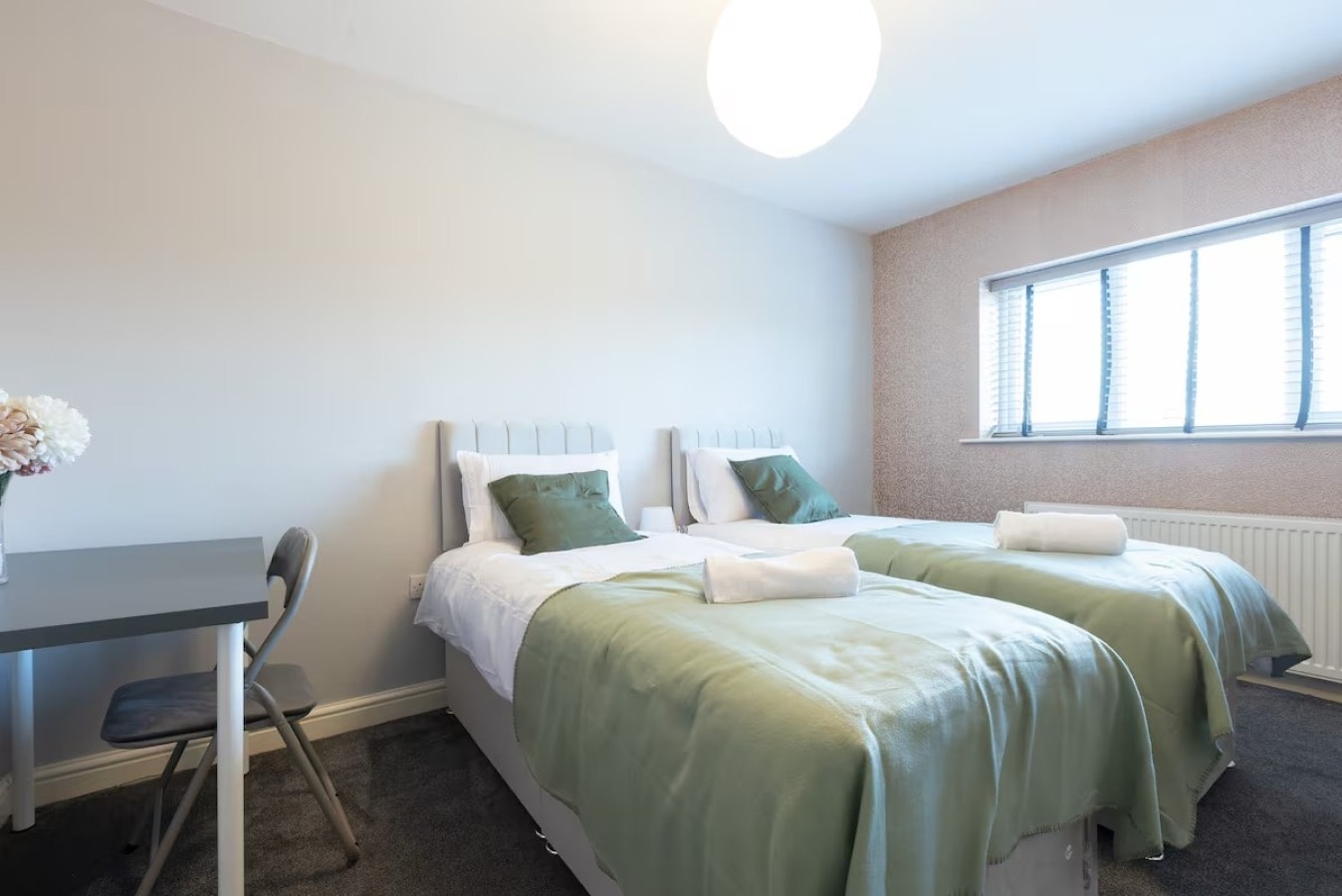 Grand 5BR Retreat in Beeston | Sleeps 12 in 50Ring Road Beeston, England, United Kingdom, LS11 8HD - Property image 14 - VivreStays