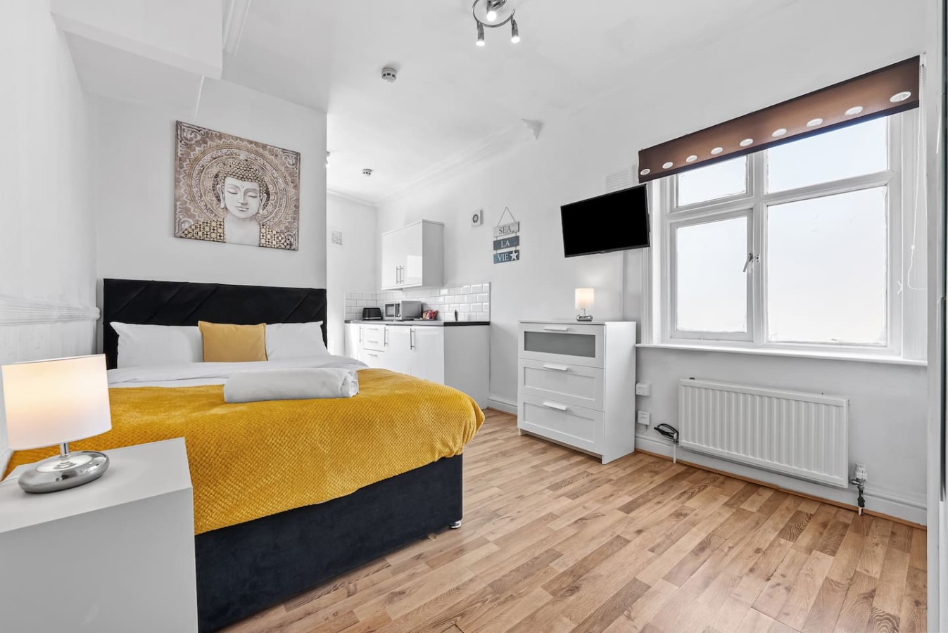 Comfort Studio Leeds | Ideal for Work & Study & Street Parking in 1East Park Parade, England, United Kingdom, LS9 9NQ - Property image 11 - VivreStays