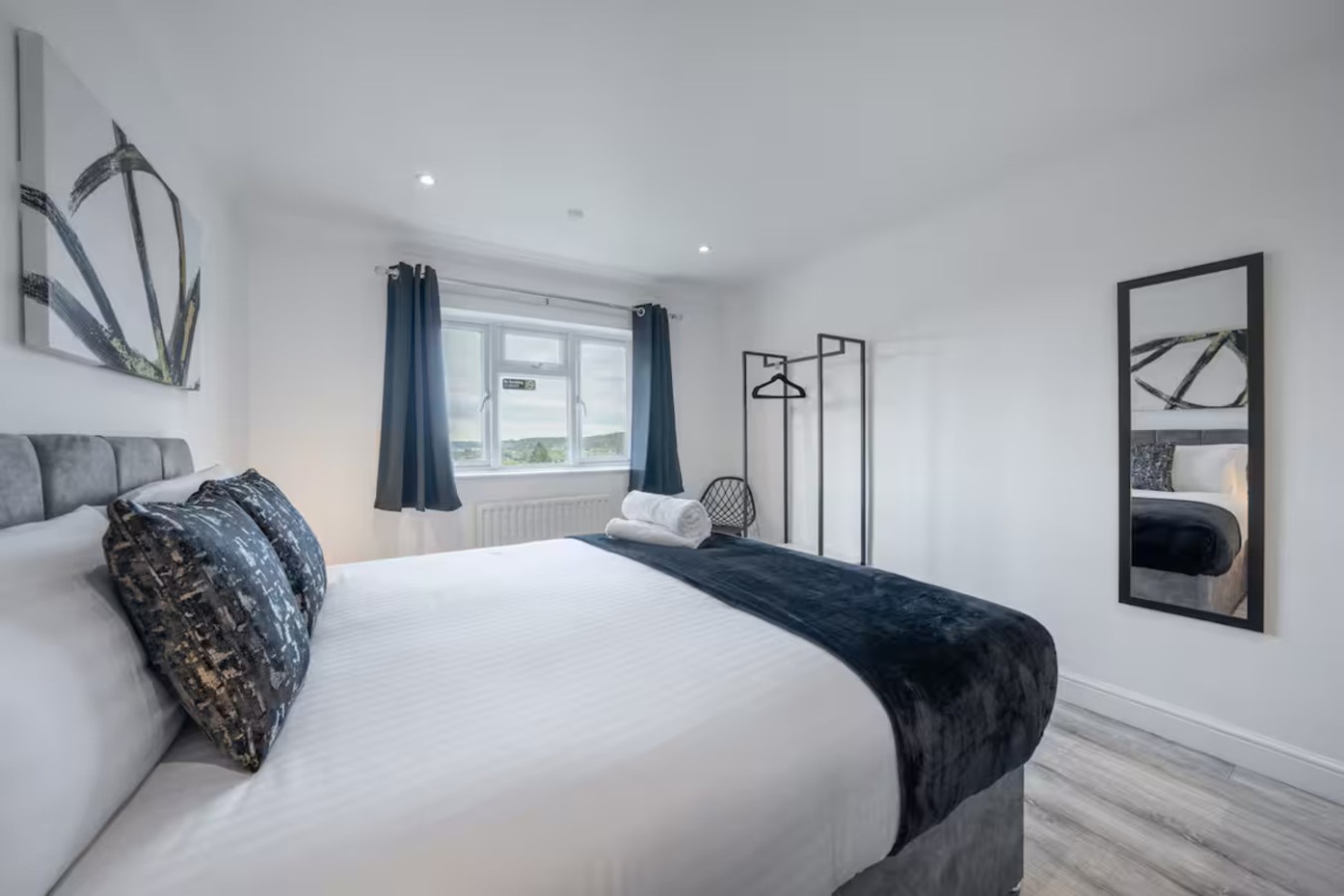 Spacious 4BR High Wycombe Home | Sleeps 8 | Free Parking in 2Hobart Close, England, United Kingdom, HP13 6UF - Property image 12 - VivreStays
