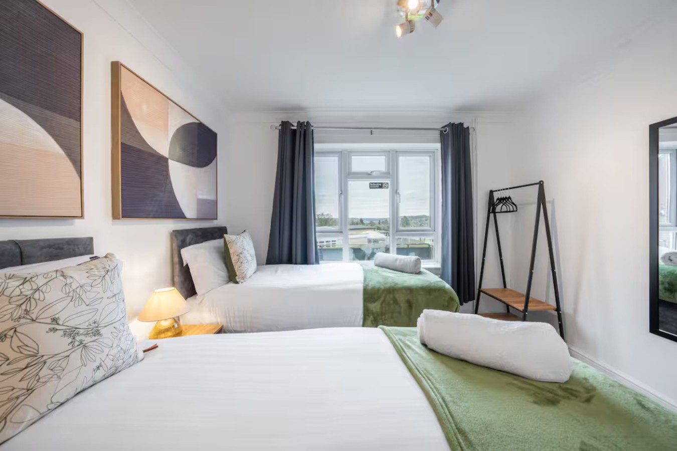Spacious 4BR High Wycombe Home | Sleeps 8 | Free Parking in 2Hobart Close, England, United Kingdom, HP13 6UF - Property image 10 - VivreStays
