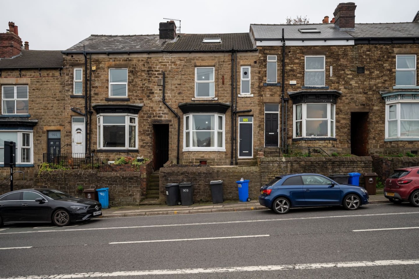 Spacious 5BR Sheffield Home | Sleeps 10 | Near City Centre in 905 Ecclesall Rd, Sheffield S11 8TL, UK - Property image 40 - VivreStays