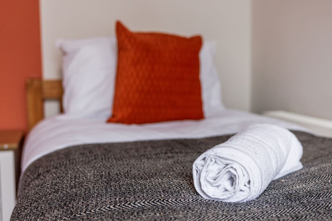 Sunderland City Stay | Secure Parking | Sleeps 4 in 86 Sorley St, Sunderland SR4 7UY, UK - Property image 26 - VivreStays