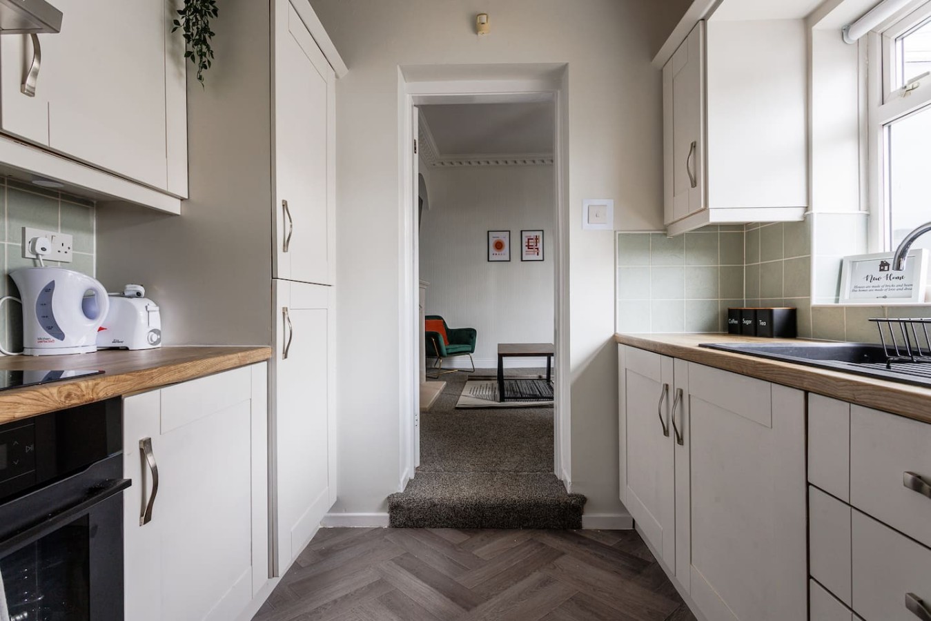 Sunderland City Stay | Secure Parking | Sleeps 4 in 86 Sorley St, Sunderland SR4 7UY, UK - Property image 14 - VivreStays