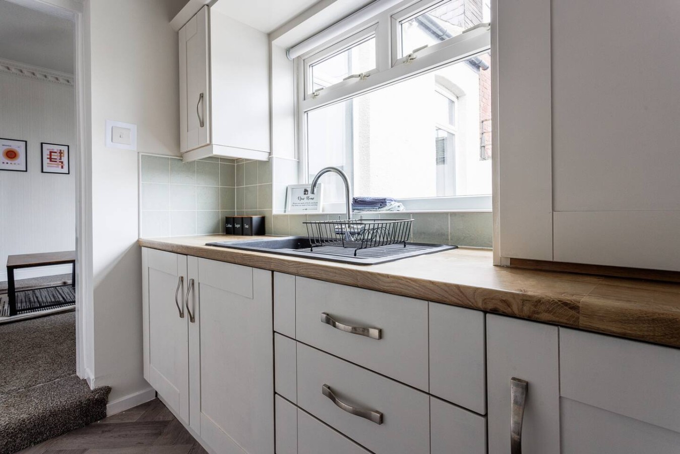 Sunderland City Stay | Secure Parking | Sleeps 4 in 86 Sorley St, Sunderland SR4 7UY, UK - Property image 16 - VivreStays