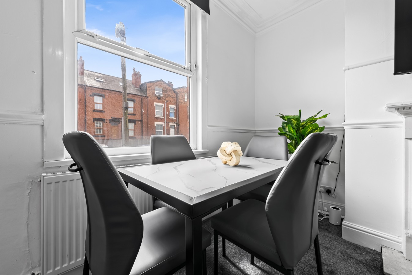 Spacious Leeds Home | Sleeps 6 | Free Parking in 7 Cross Flatts Rd, Beeston, Leeds LS11 7JB, UK - Property image 18 - VivreStays