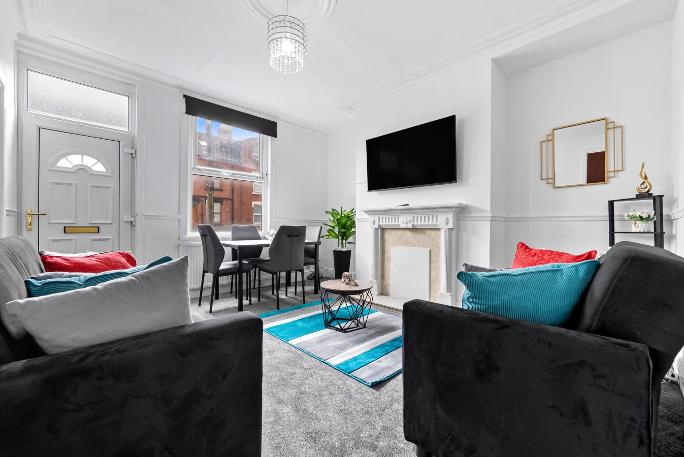 Spacious Leeds Home | Sleeps 6 | Free Parking in 7 Cross Flatts Rd, Beeston, Leeds LS11 7JB, UK - Property image 3 - VivreStays