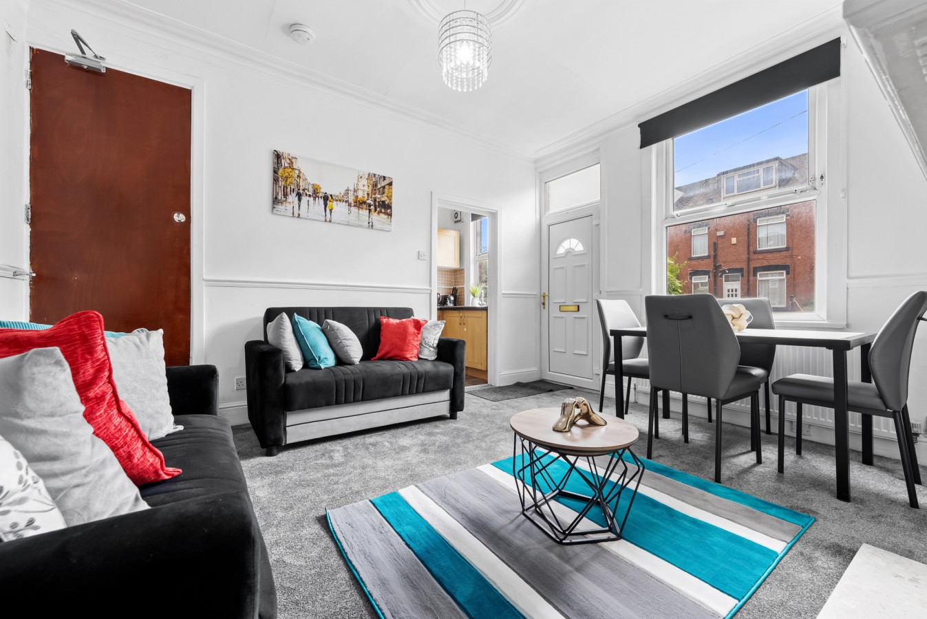 Spacious Leeds Home | Sleeps 6 | Free Parking in 7 Cross Flatts Rd, Beeston, Leeds LS11 7JB, UK - Property image 2 - VivreStays