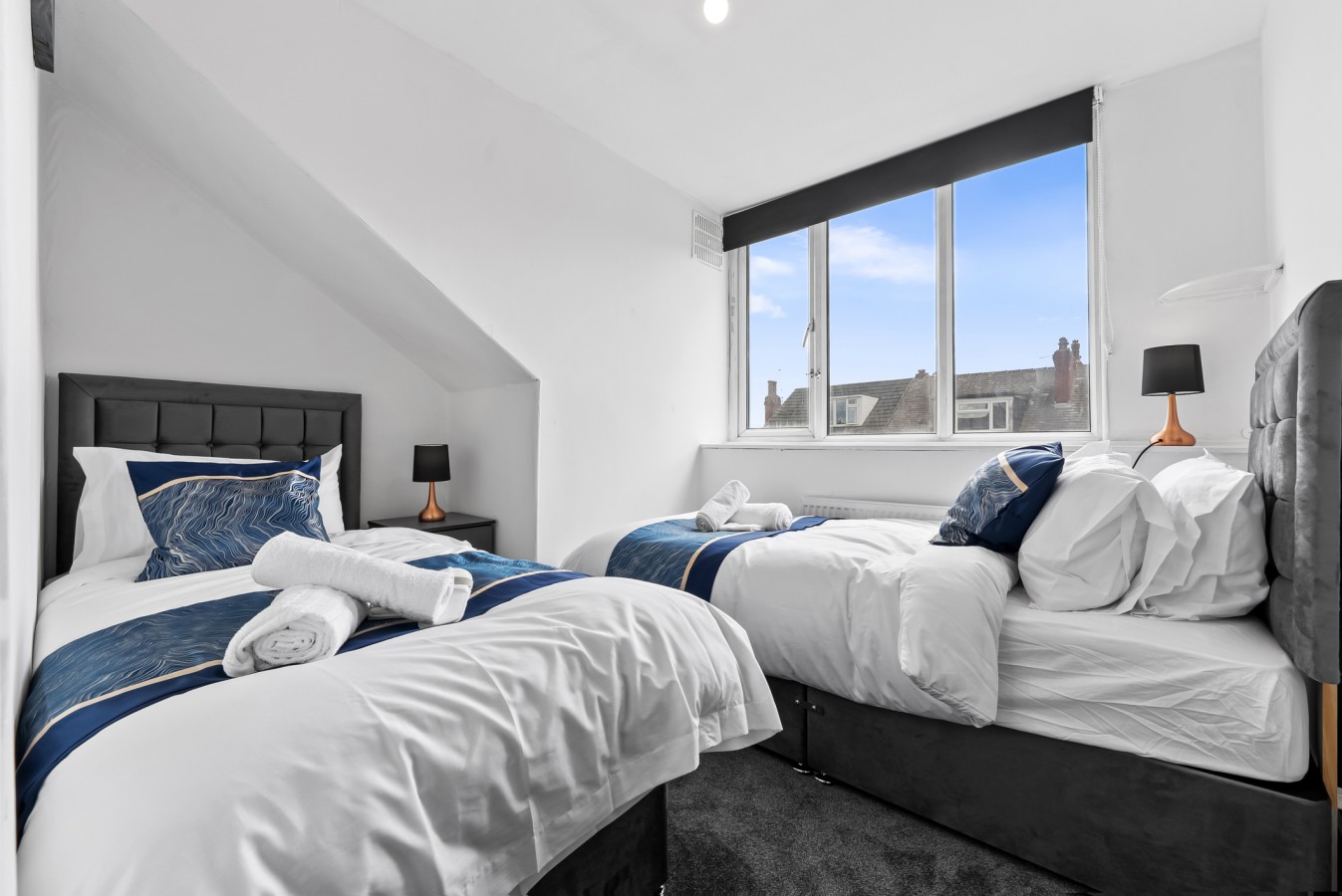 Spacious Leeds Home | Sleeps 6 | Free Parking in 7 Cross Flatts Rd, Beeston, Leeds LS11 7JB, UK - Property image 9 - VivreStays